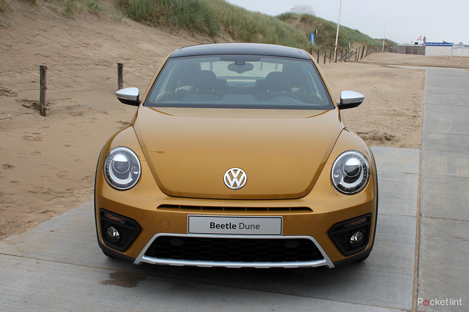 volkswagen beetle dune 2016 first drive image 1