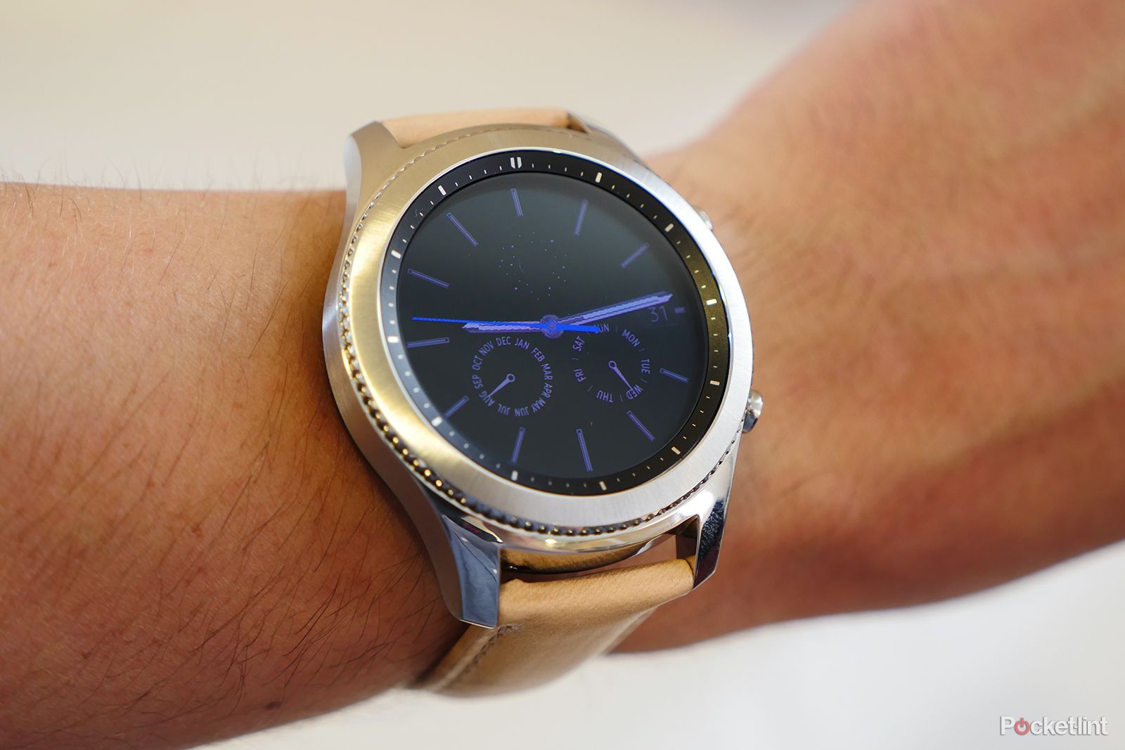 samsung gear s3 smartwatch release date specs and everything you need to know image 1