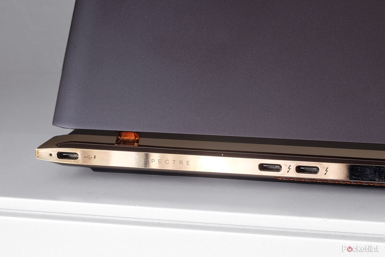 hp spectre 13 review image 10