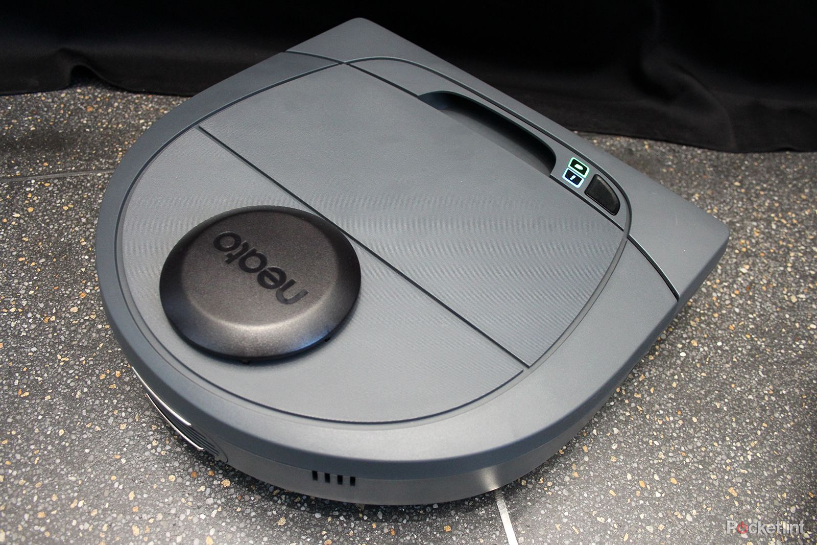 neato launches botvac d3 and d5 connected robot vacuum cleaners starting at 399 image 1