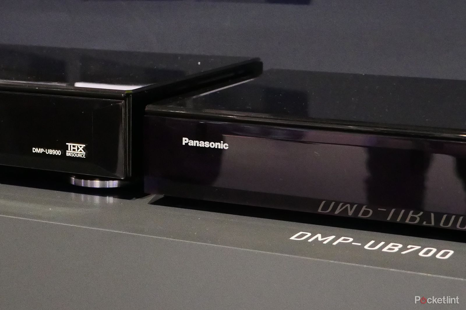 panasonic ub700 4k uhd blu ray player takes on samsung ubd k8500 in price wars image 3