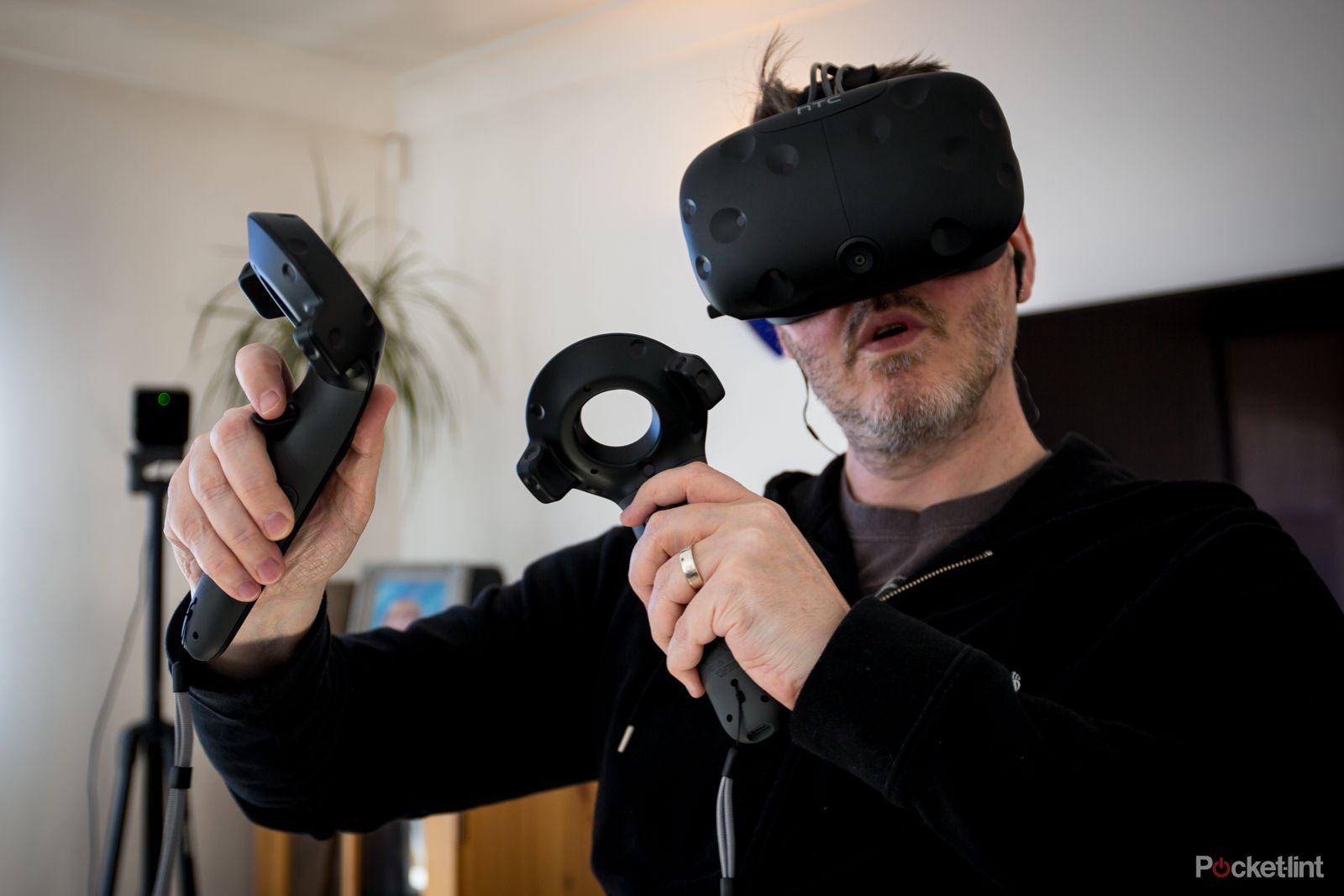 wire free htc vive in the works image 1