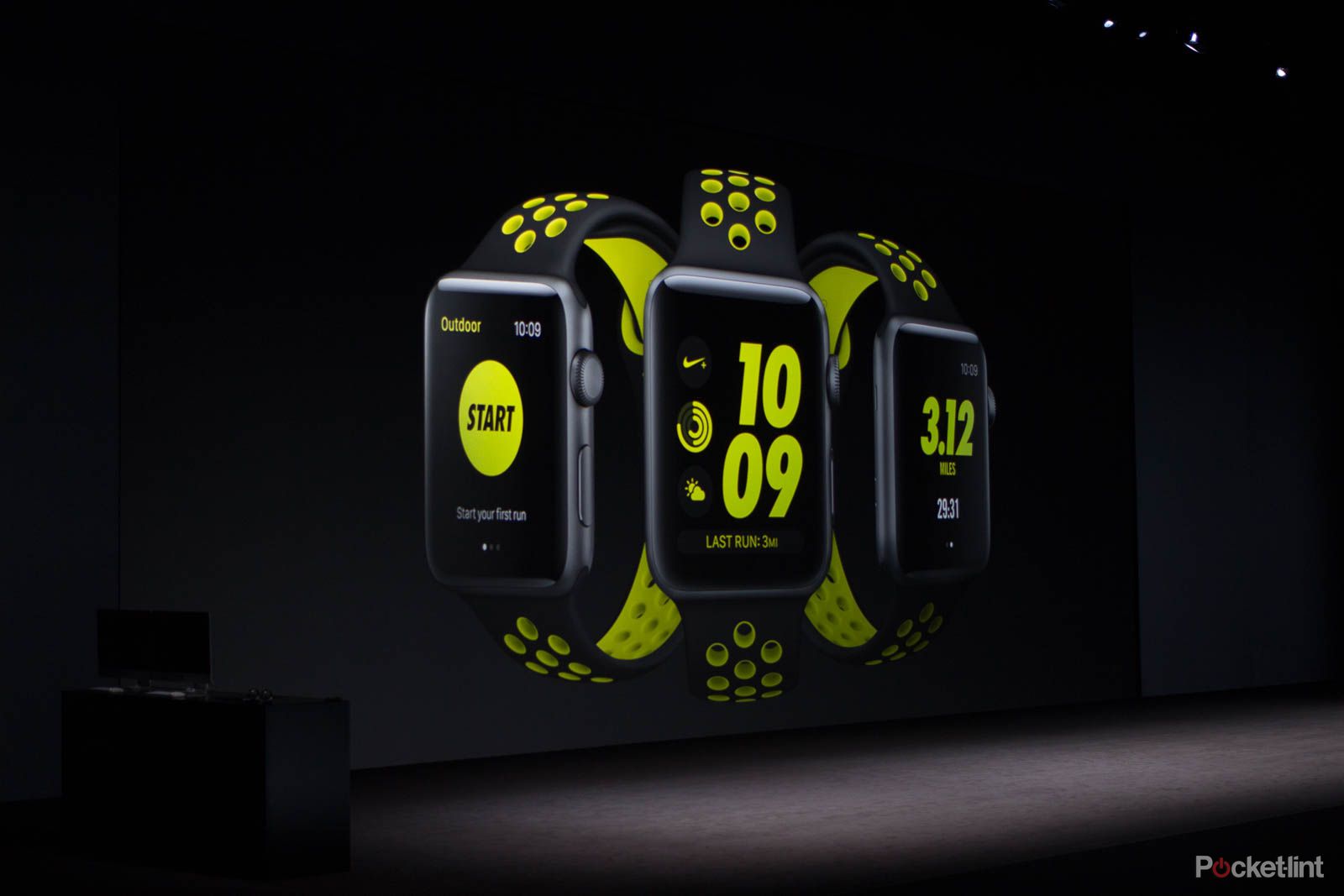 apple watch nike plus is designed to be your perfect running partner image 1