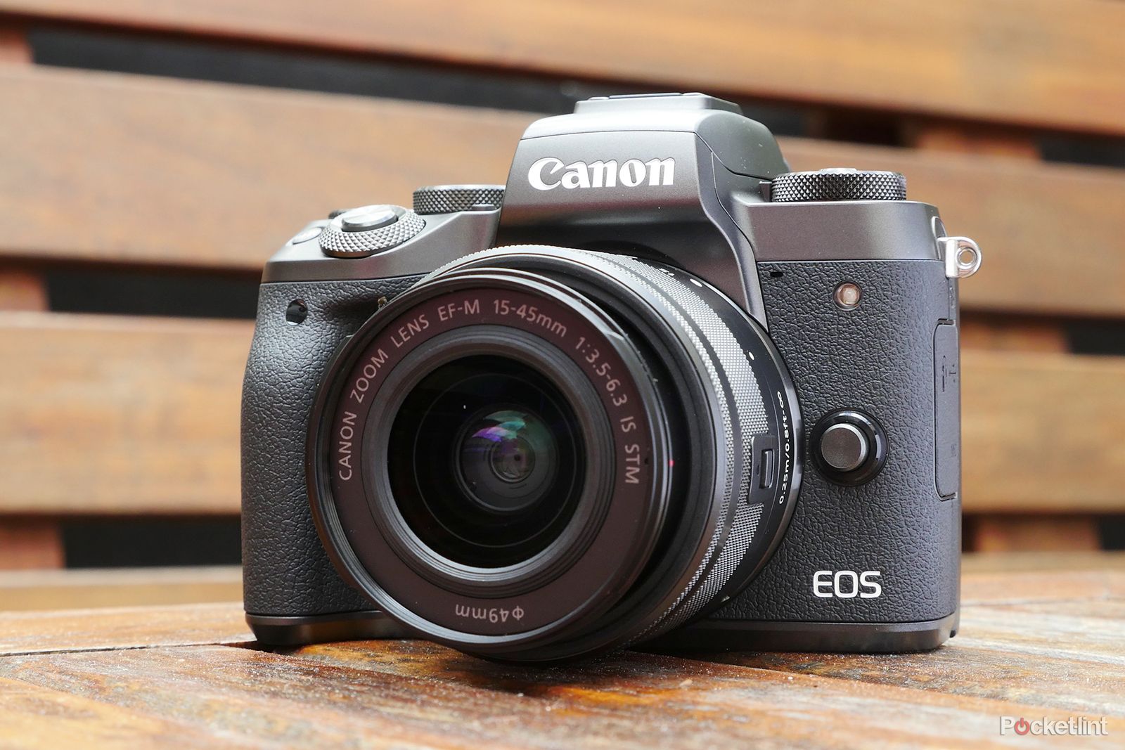 Canon EOS M5 Review: A Small and Super-fast Mirrorless Camera