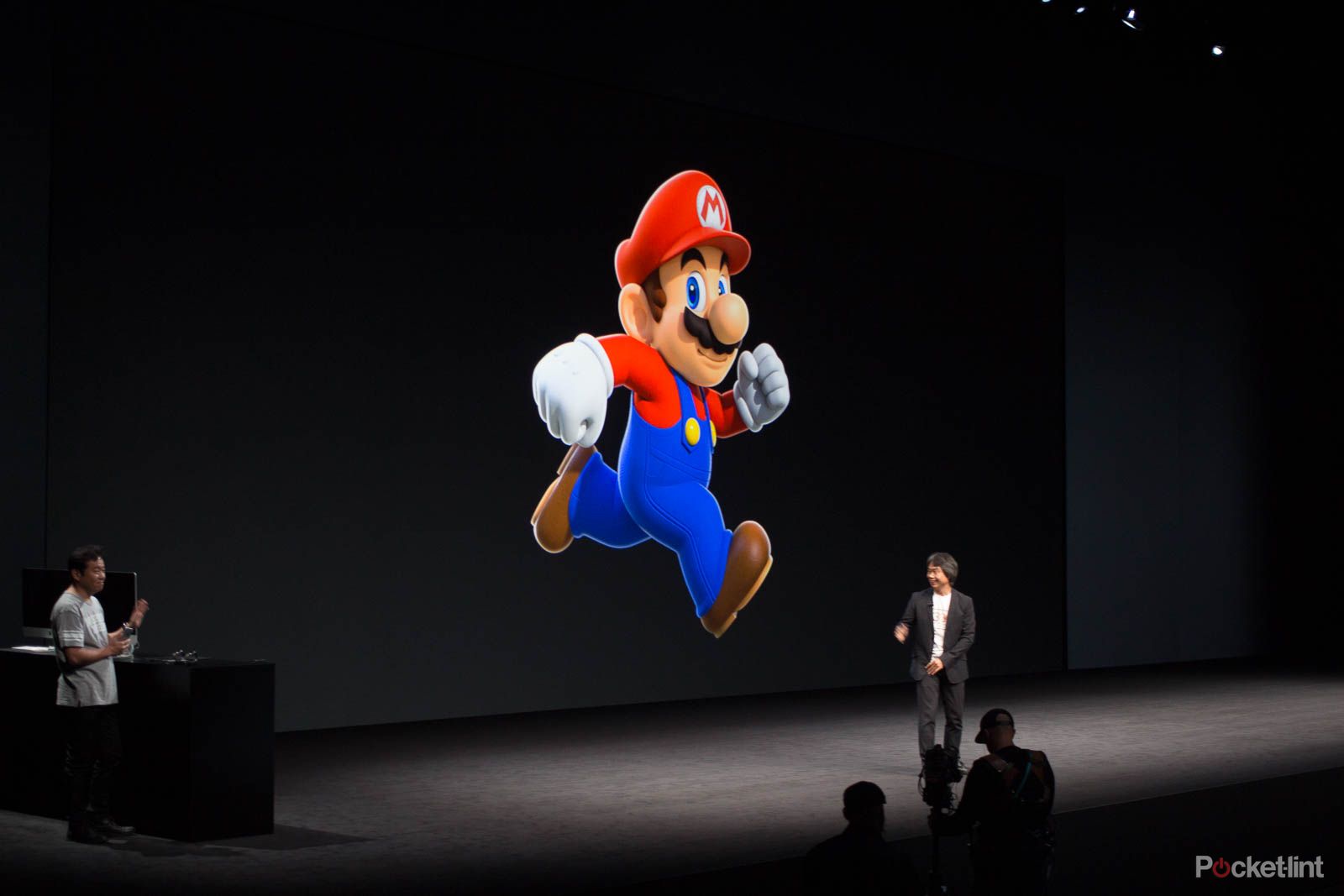 super mario run preview playing the game with miyamoto himself image 1