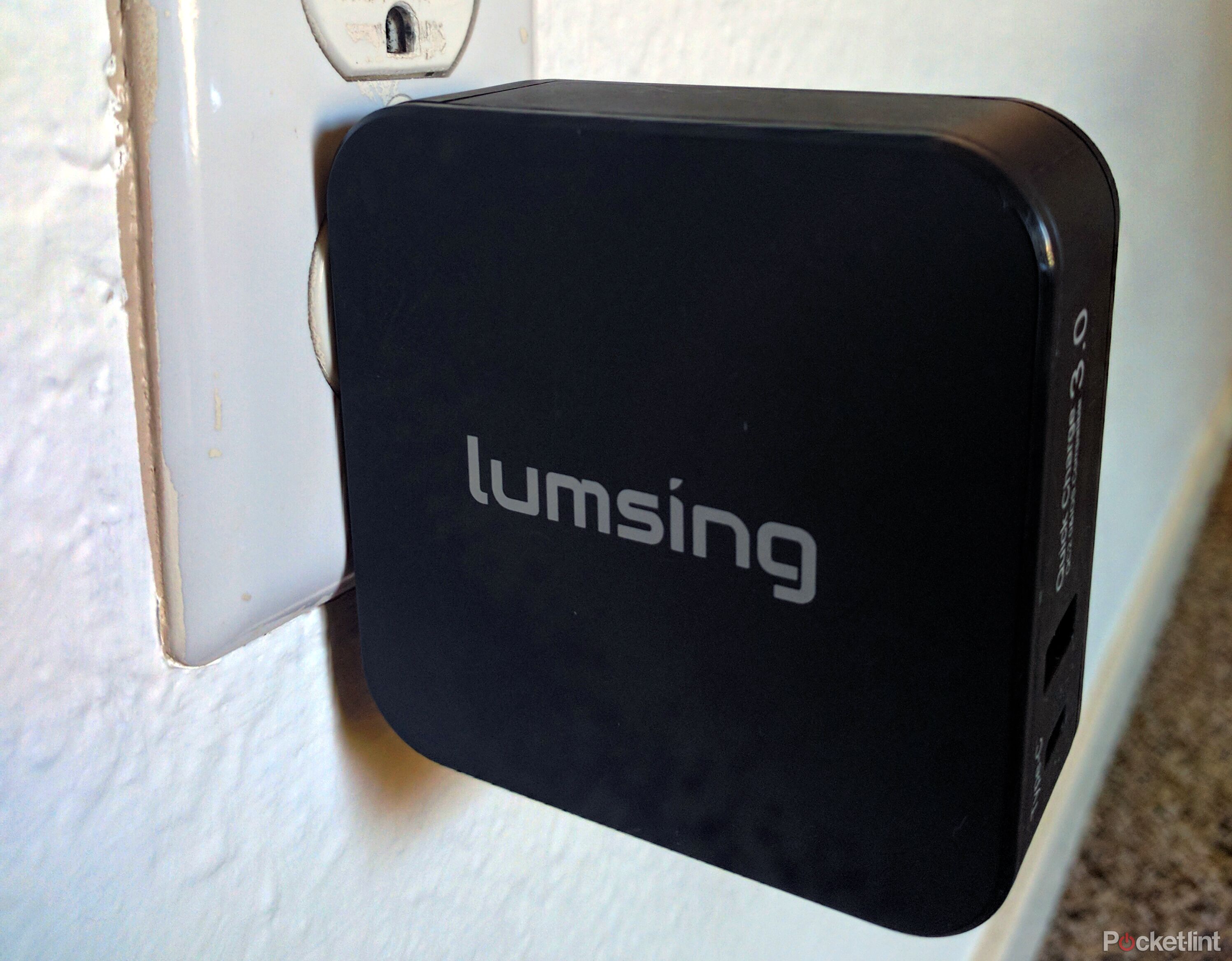 lumsing s new wall charger offers usb a usb type c and quick charge 3 0 image 3