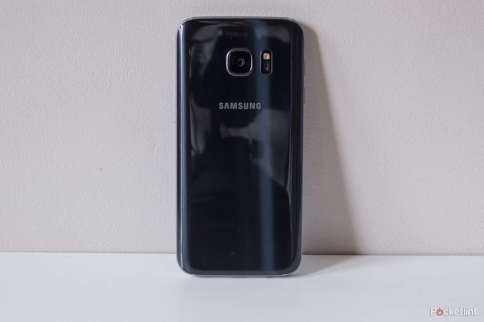 samsung galaxy s8 specs leak 30mp camera snapdragon 830 processor and built in projector image 1