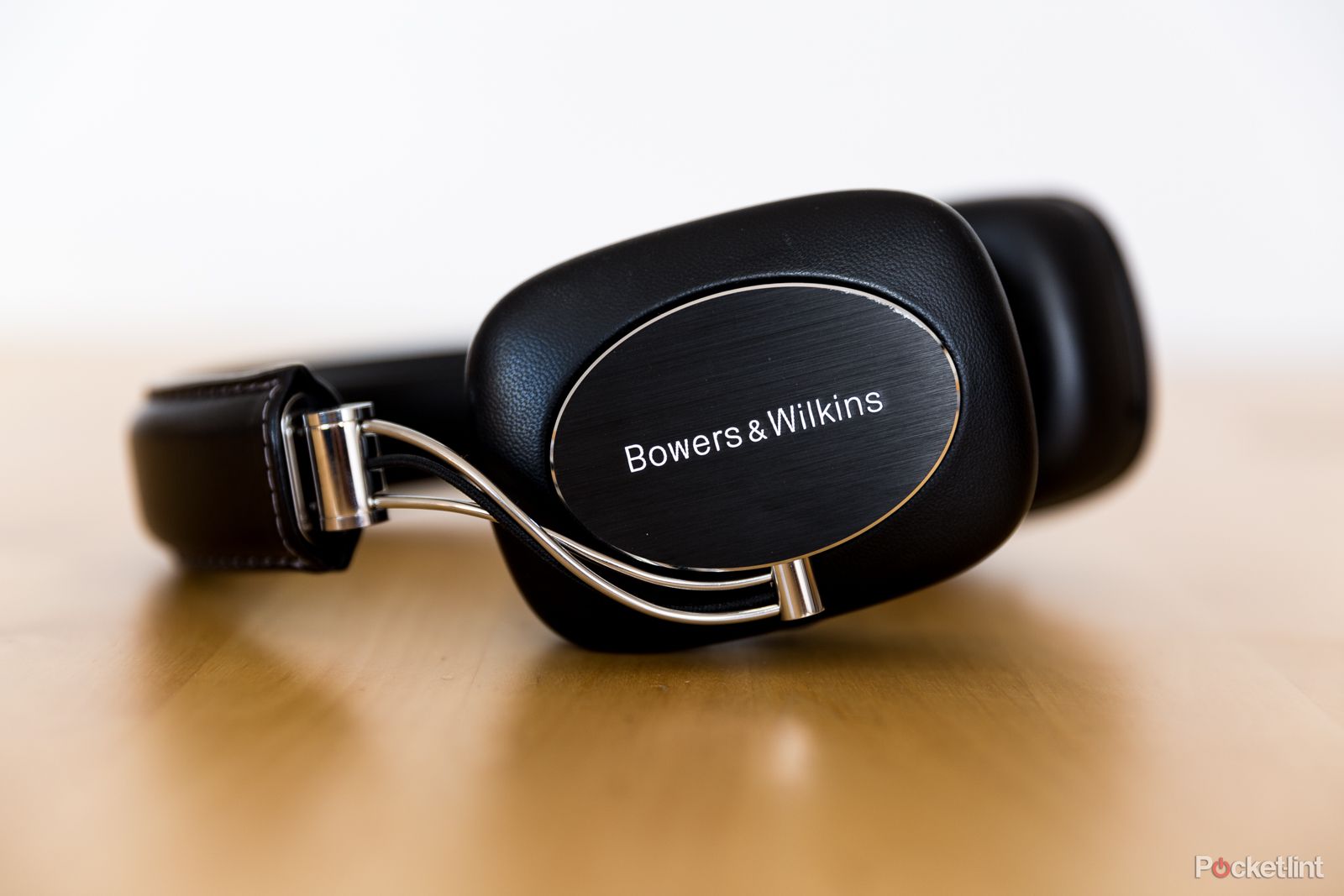 bowers wilkins p7 wireless review image 1