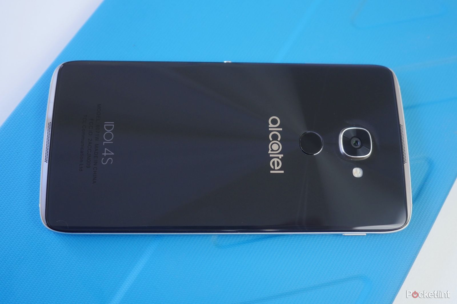 alcatel idol 4s with windows 10 review image 10