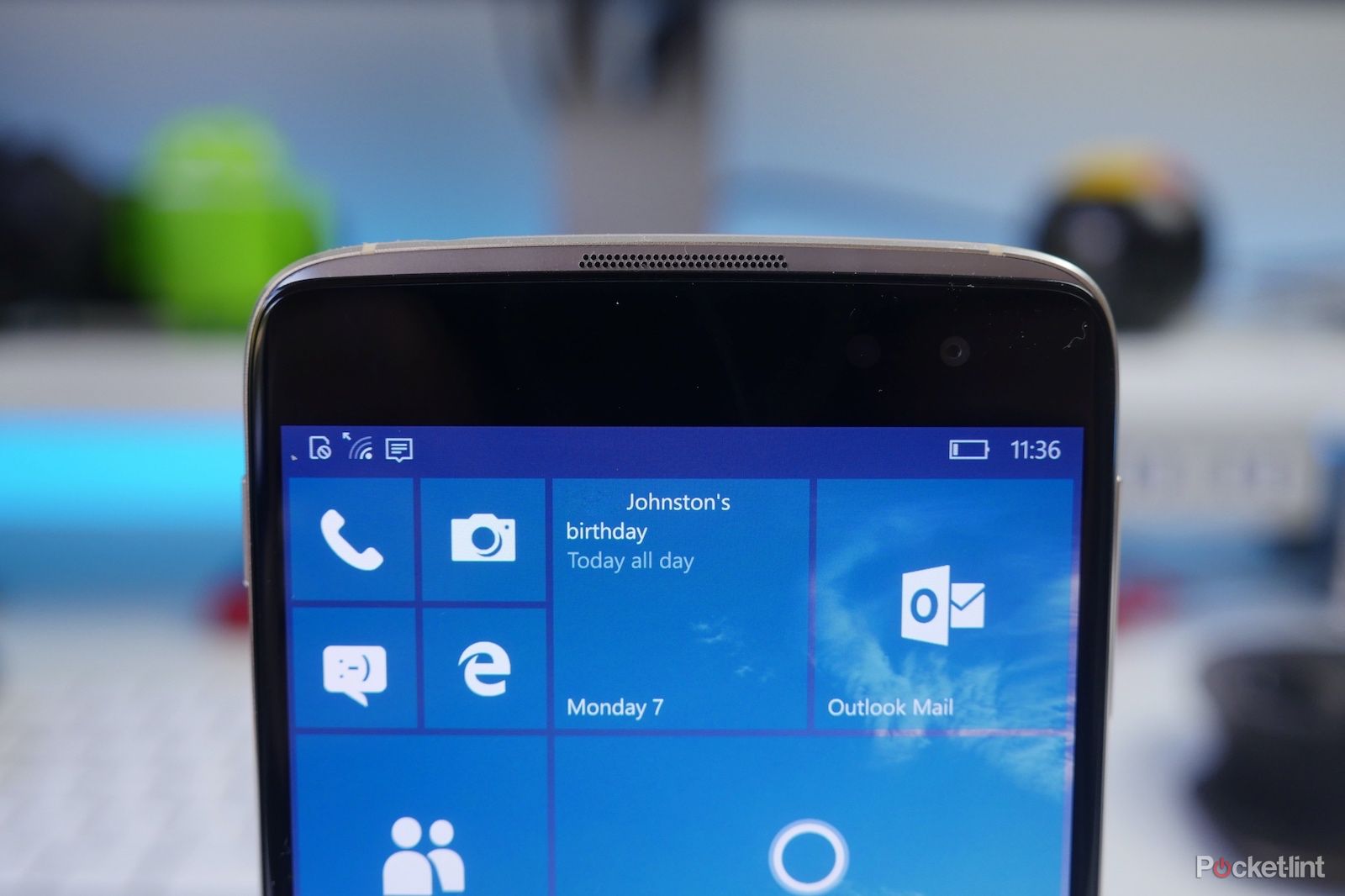 alcatel idol 4s with windows 10 review image 7