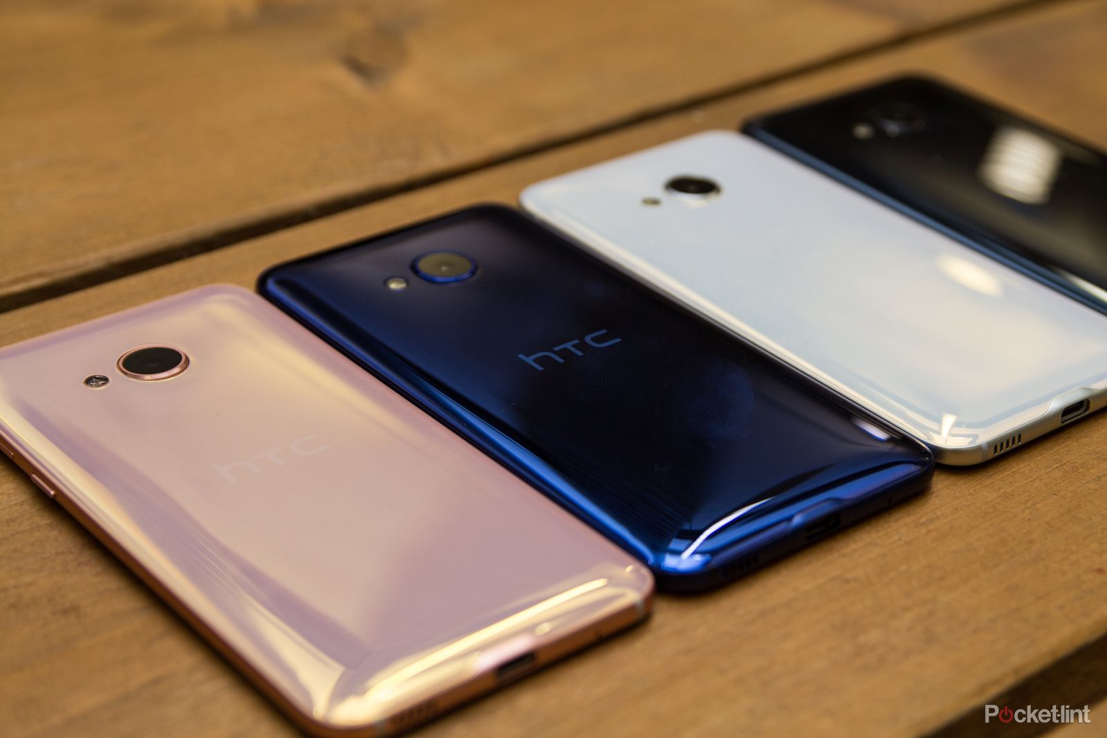 htc u play preview image 20