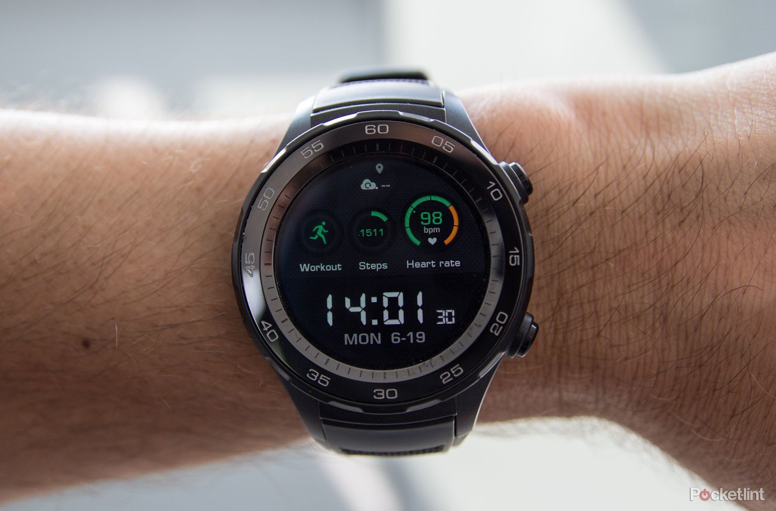 musikkens Gå tilbage bue Huawei Watch 2 Sport review: New tricks and 4G's a hit