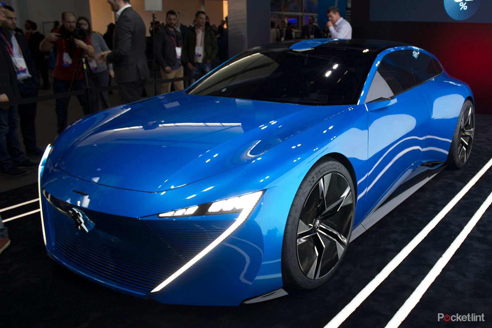 stunning instinct concept car shows peugeot s vision of an autonomous driving future image 1