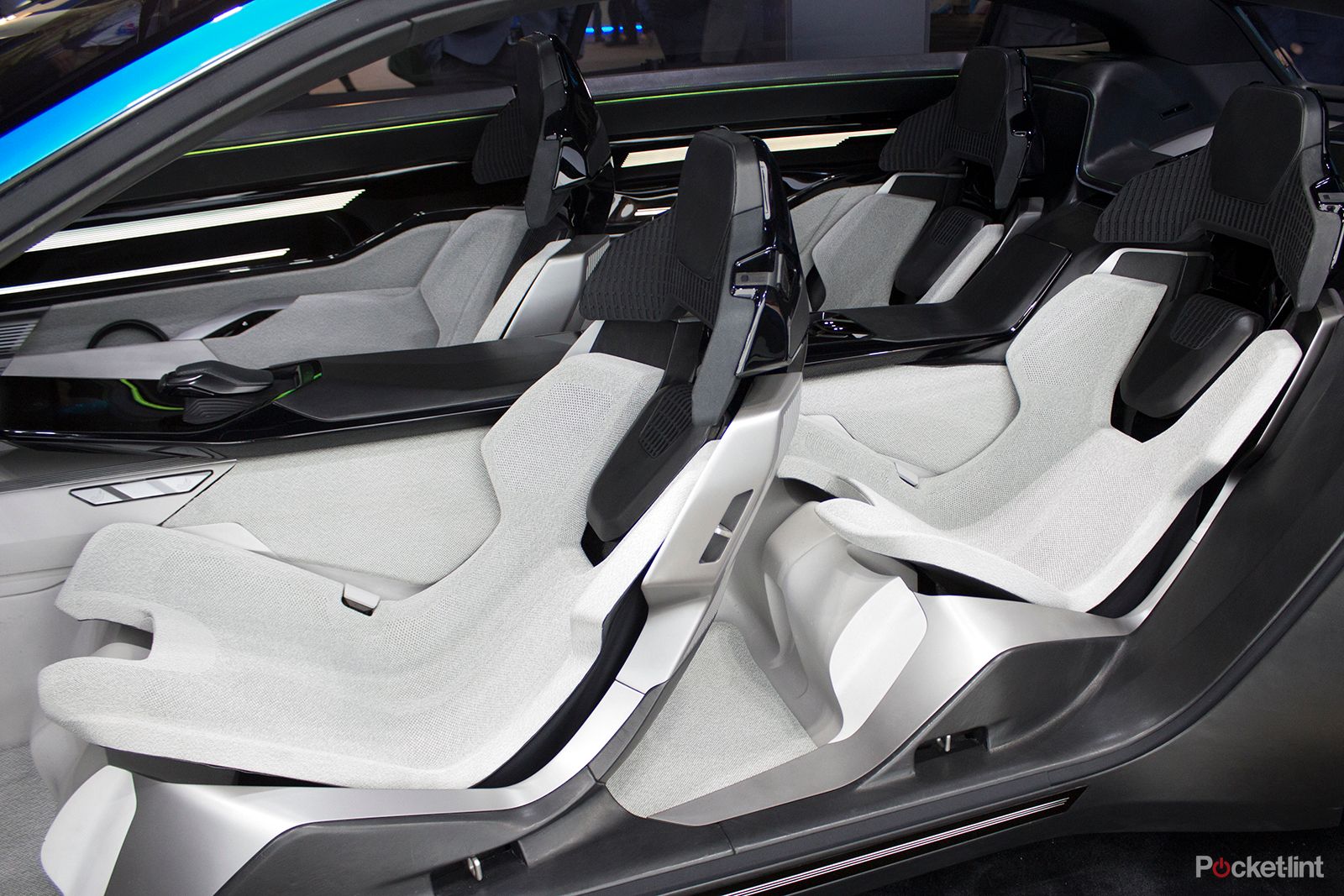stunning instinct concept car shows peugeot s vision of an autonomous driving future image 9