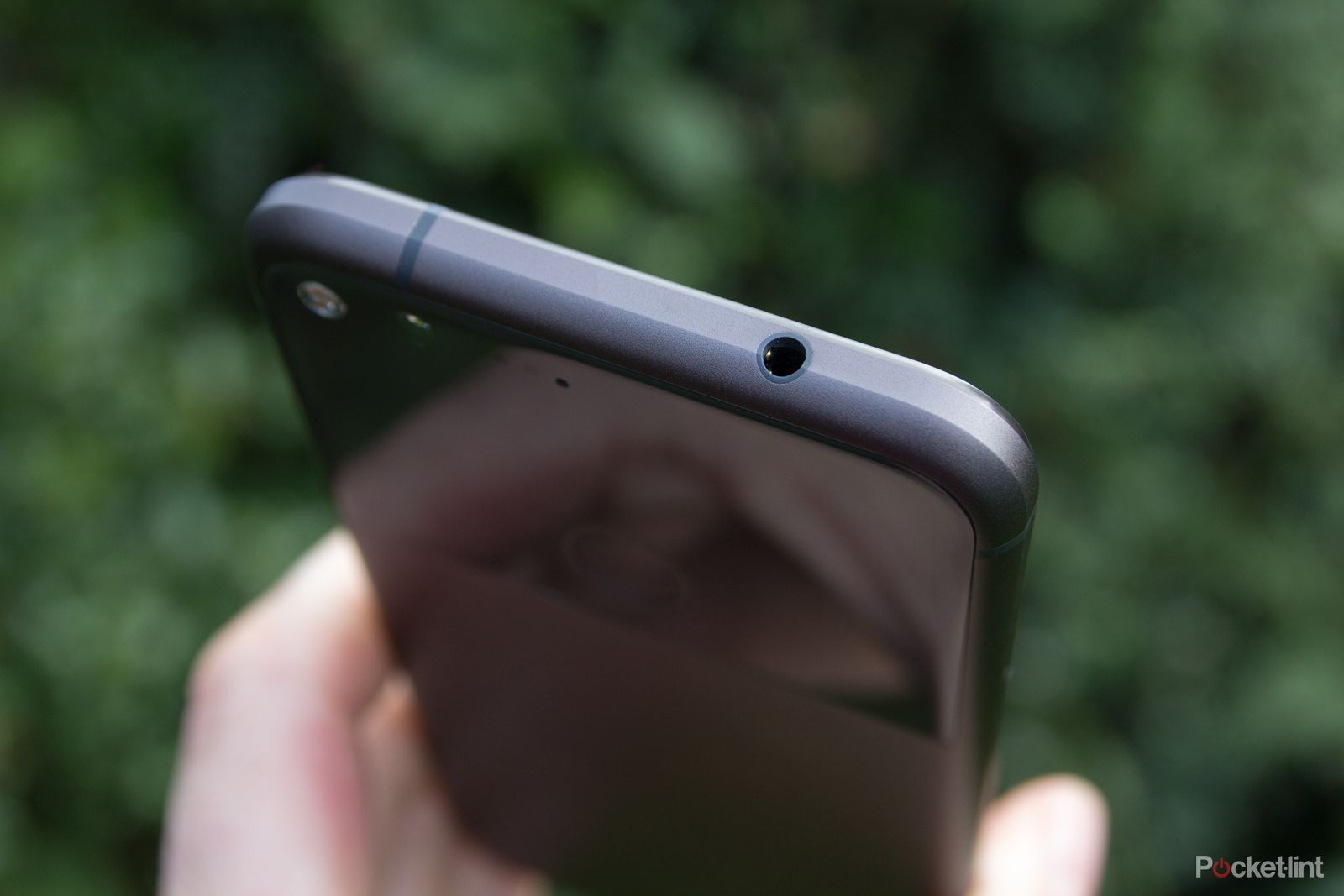 google pixel 2 might copy iphone 7 and ditch the headphone jack image 1