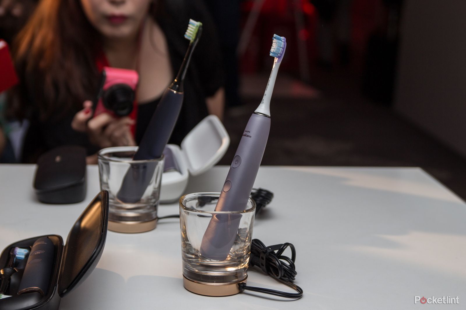 philips sonicare diamondclean smart wants to make oral care sexy with connected toothbrush image 1