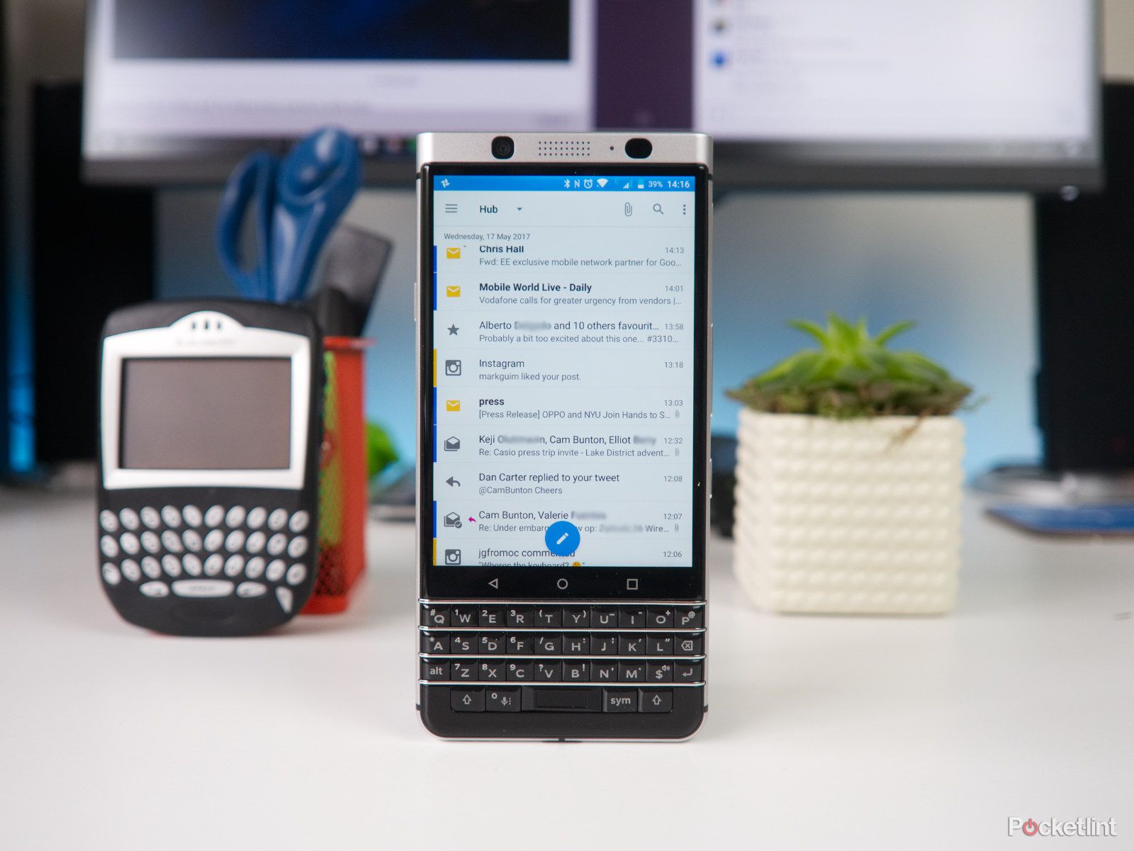 blackberry keyone tips and tricks type and swipe image 1