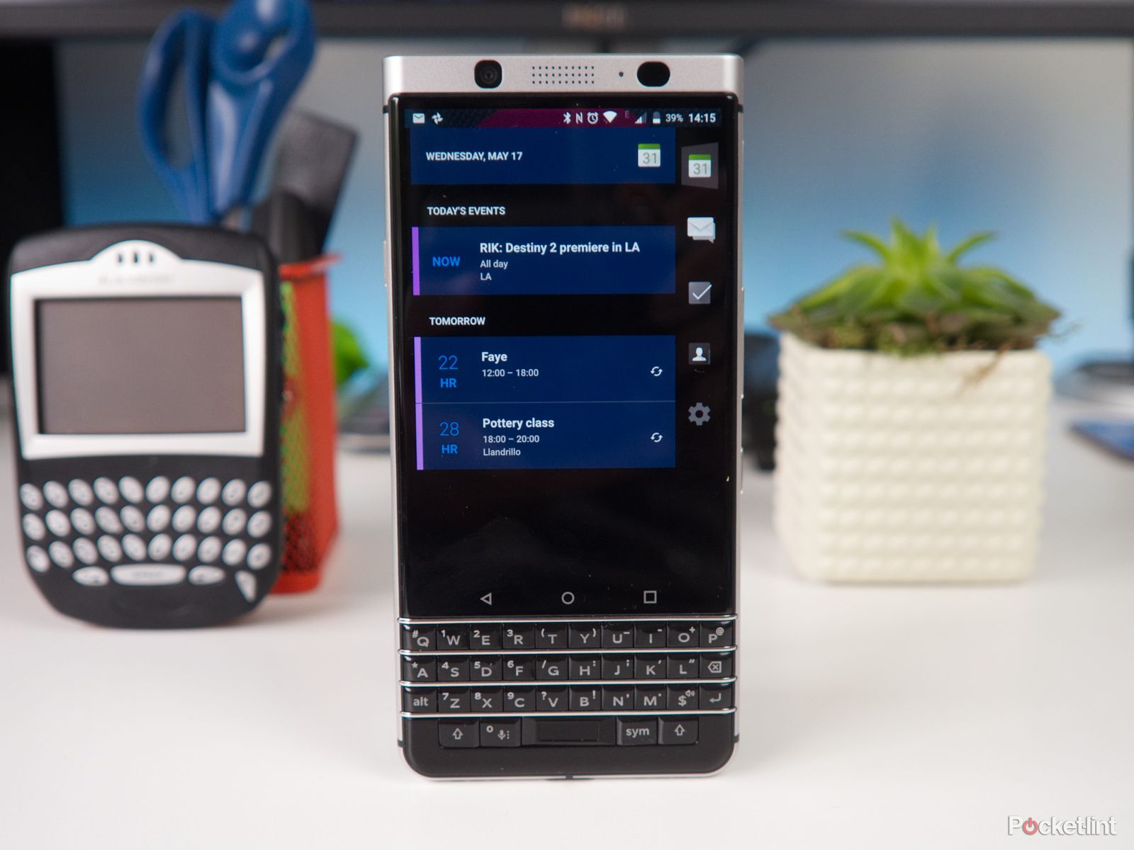 blackberry keyone tips and tricks type and swipe image 5