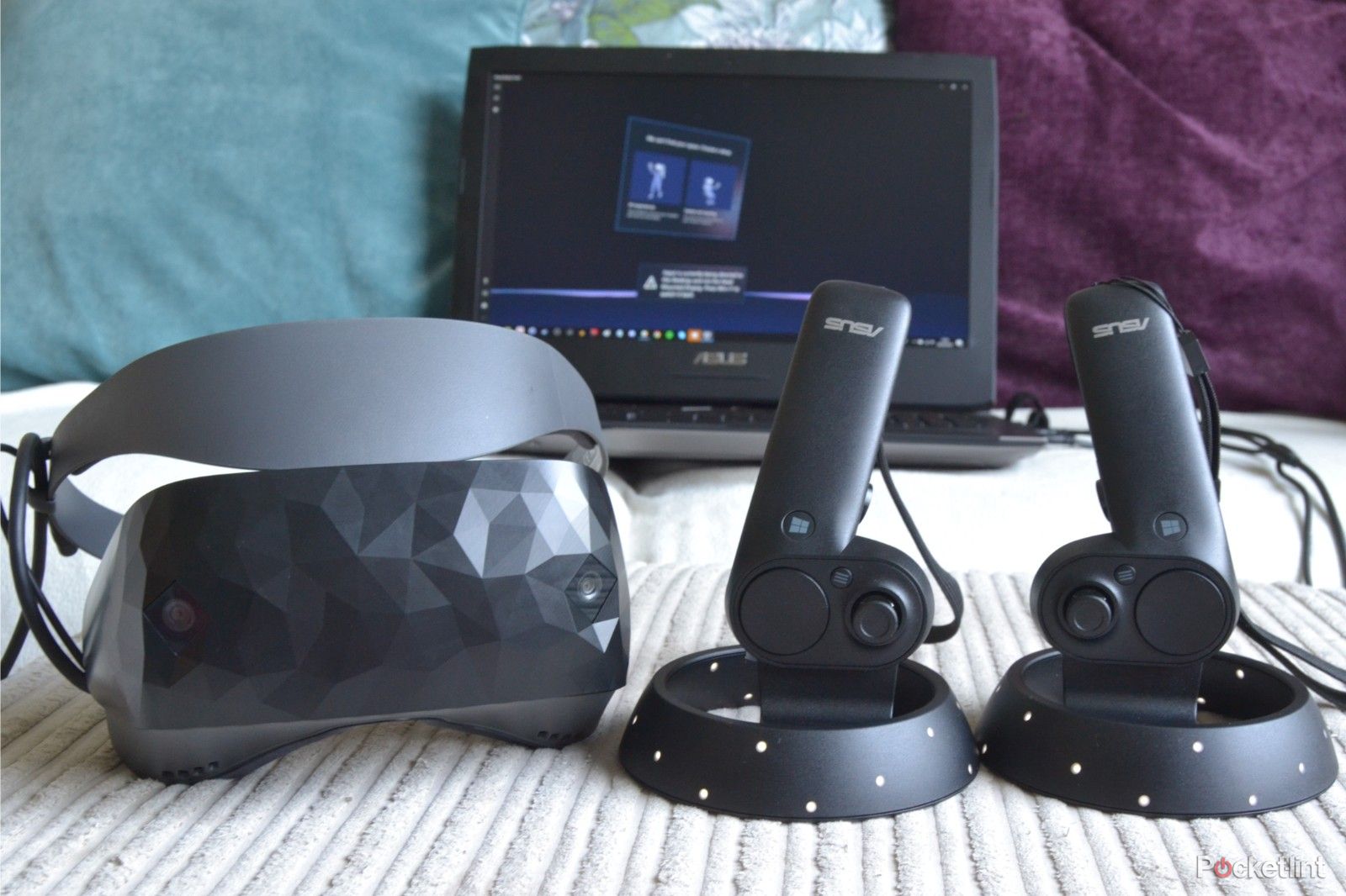 Windows Mixed Reality: is it which headsets available?
