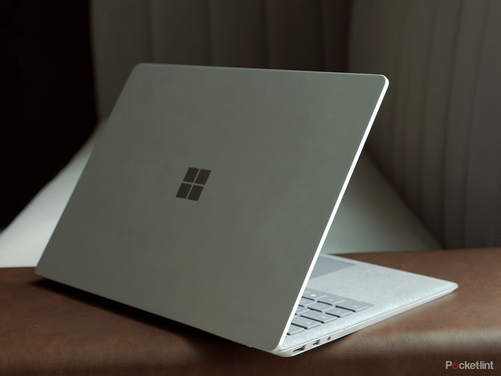 microsoft surface laptop review image 3