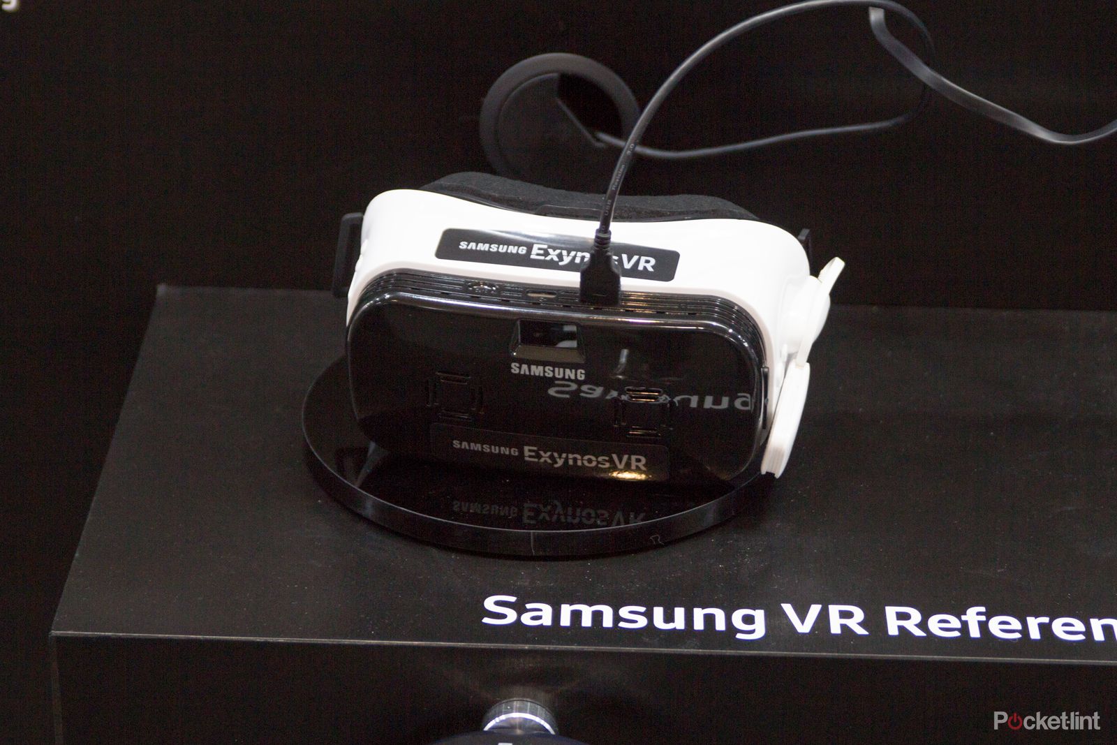 Samsung next-gen Gear VR headset image 1