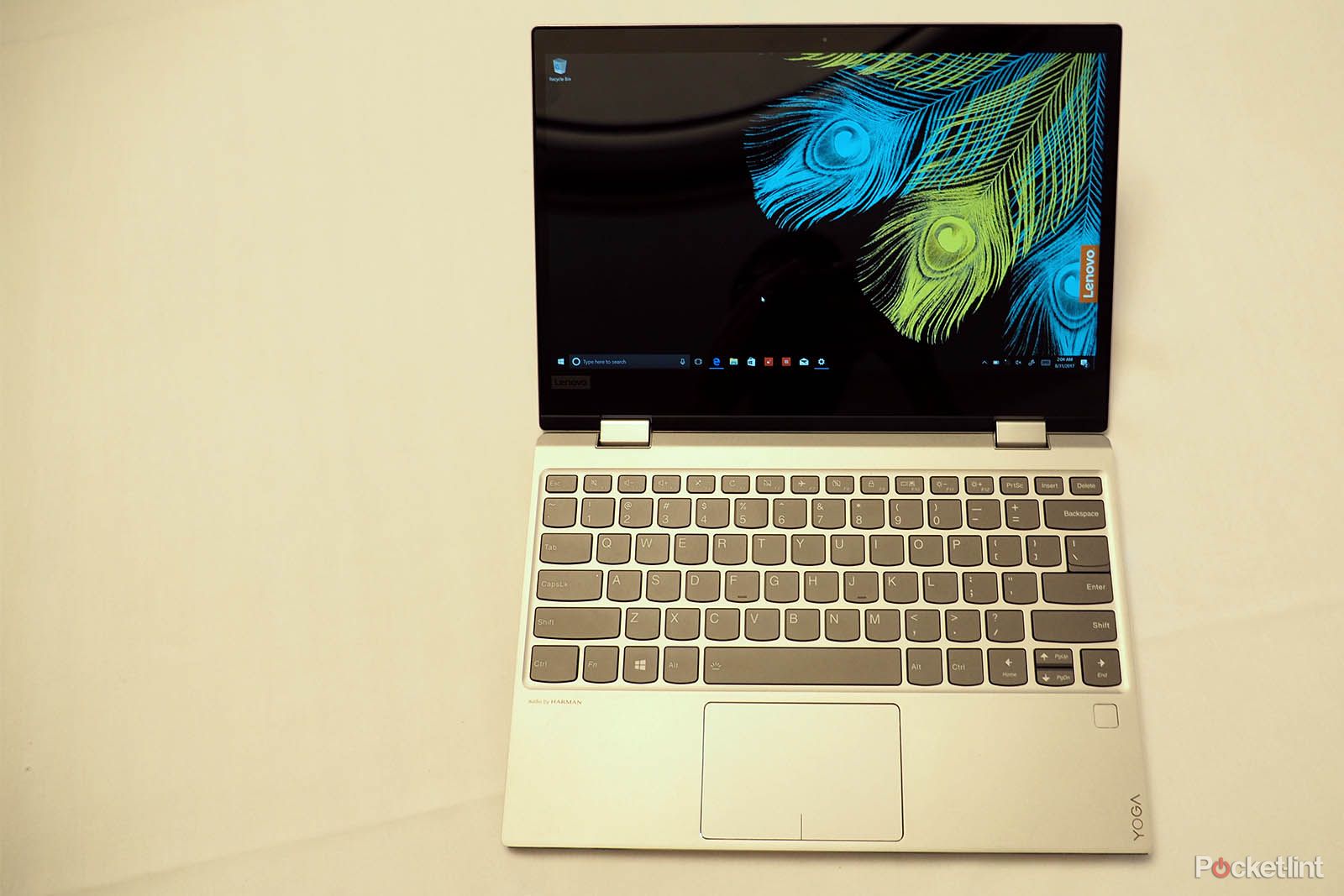 Lenovo Yoga 720 12-inch review image 4