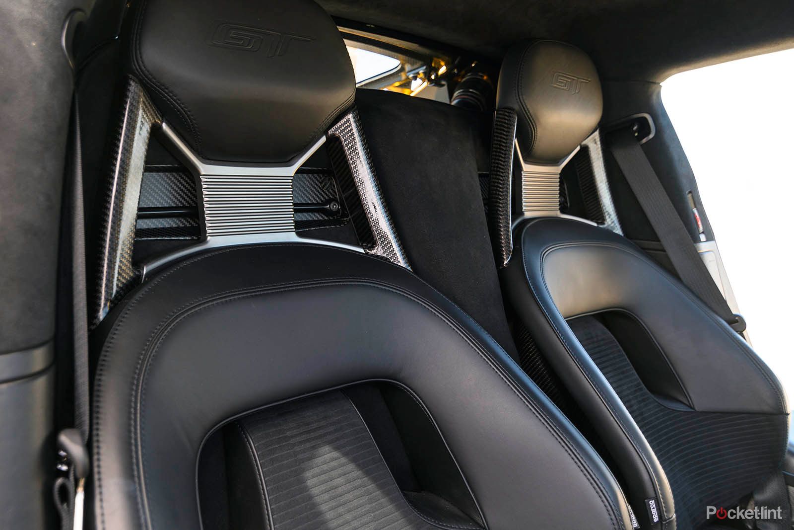 Ford GT interior image 3