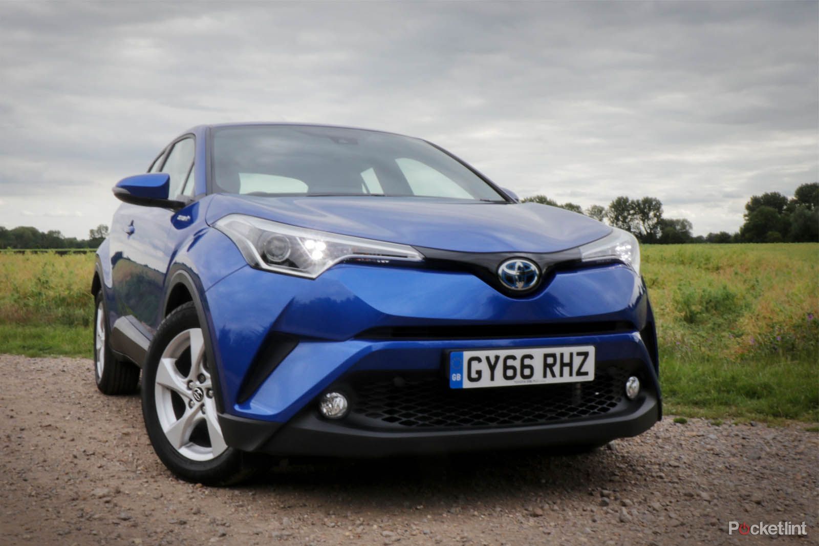 Toyota C-HR review image 1