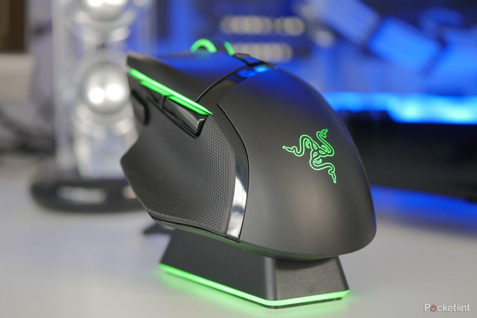 Razer Basilisk Ultimate Gaming mouse Review image 1