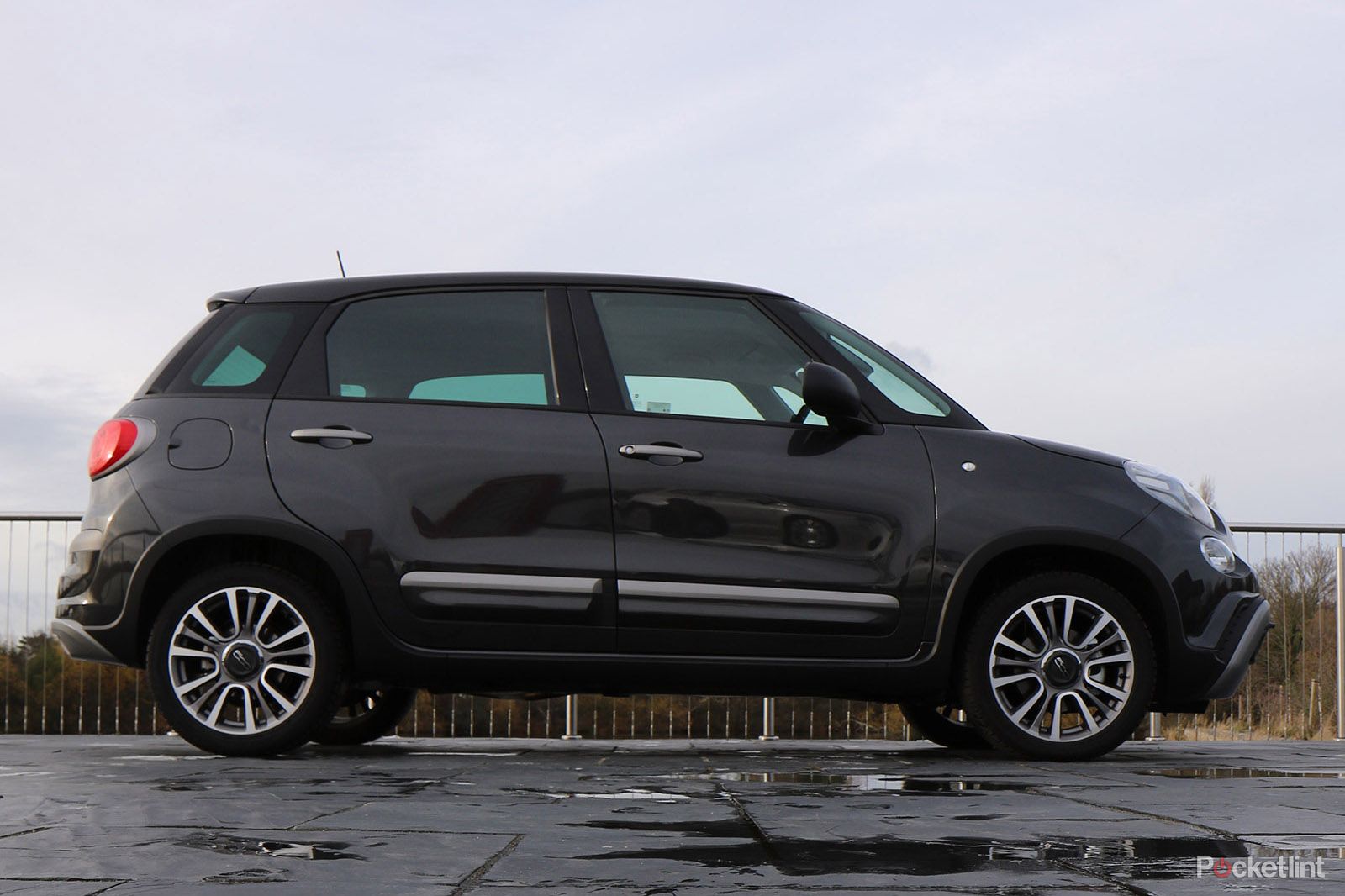 Fiat 500L review image 9