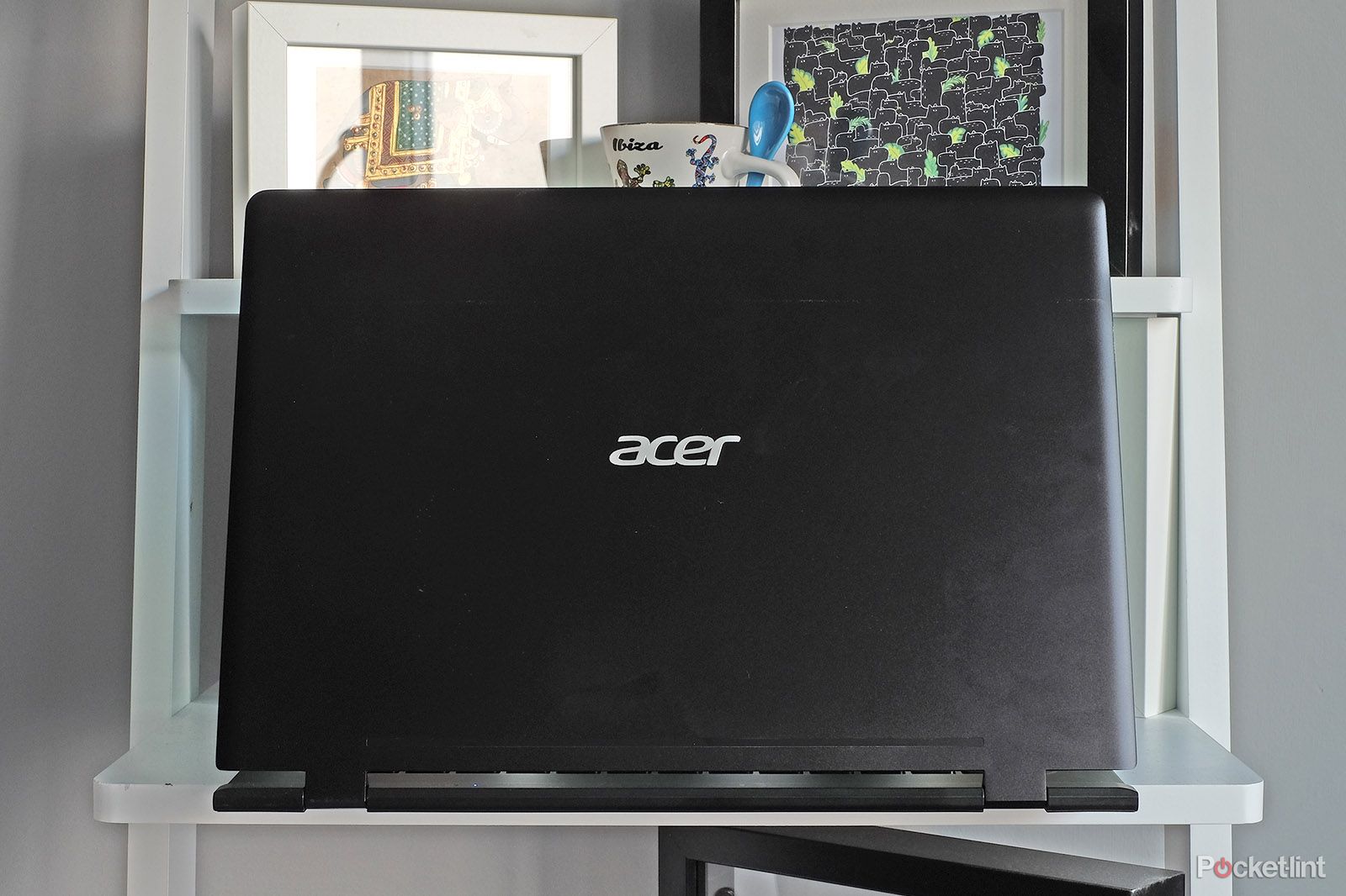 Acer Swift 7 review image 2