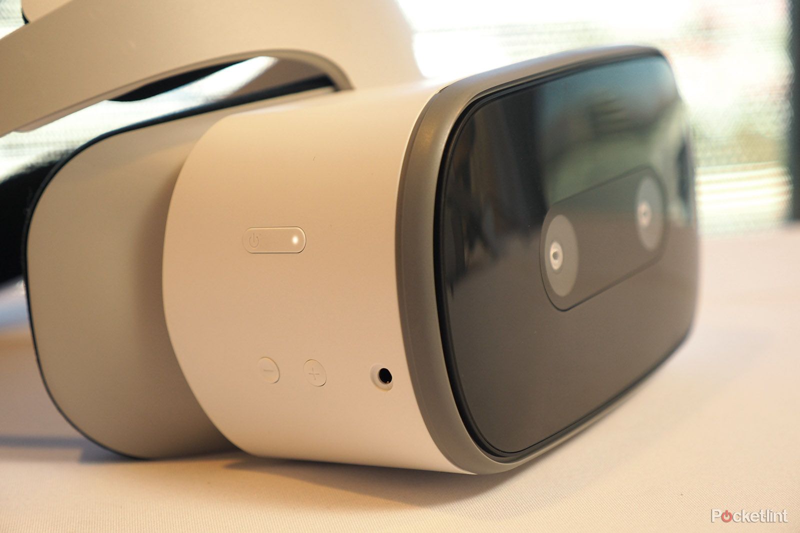Lenovo Mirage Solo with Daydream review image 4