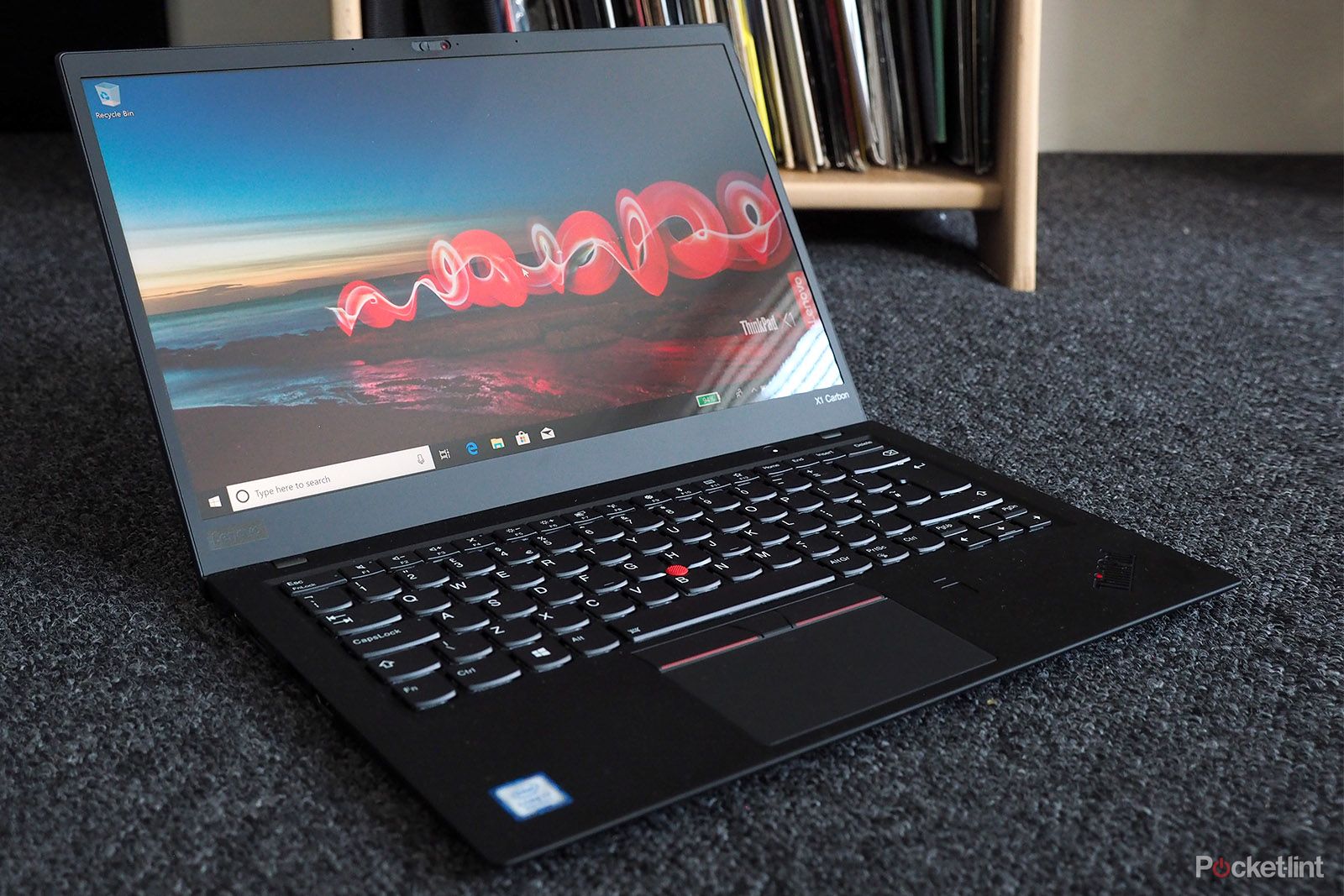 Lenovo ThinkPad X1 Carbon HDR review image 1