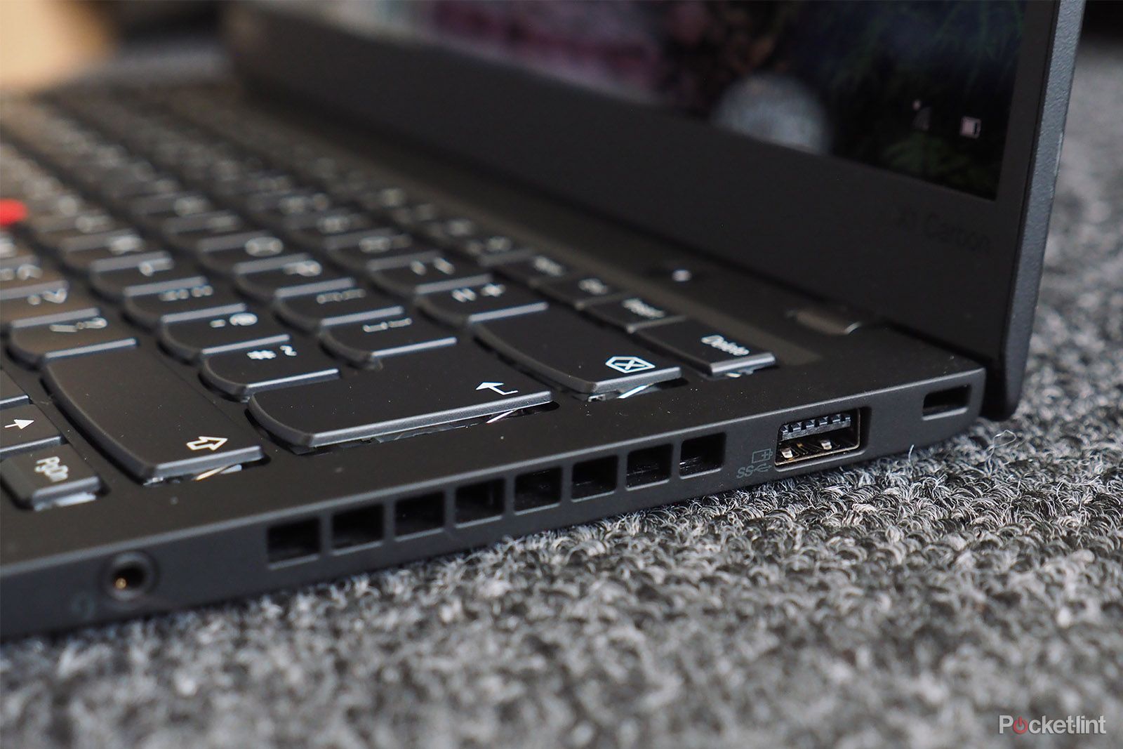 Lenovo ThinkPad X1 Carbon HDR review image 20
