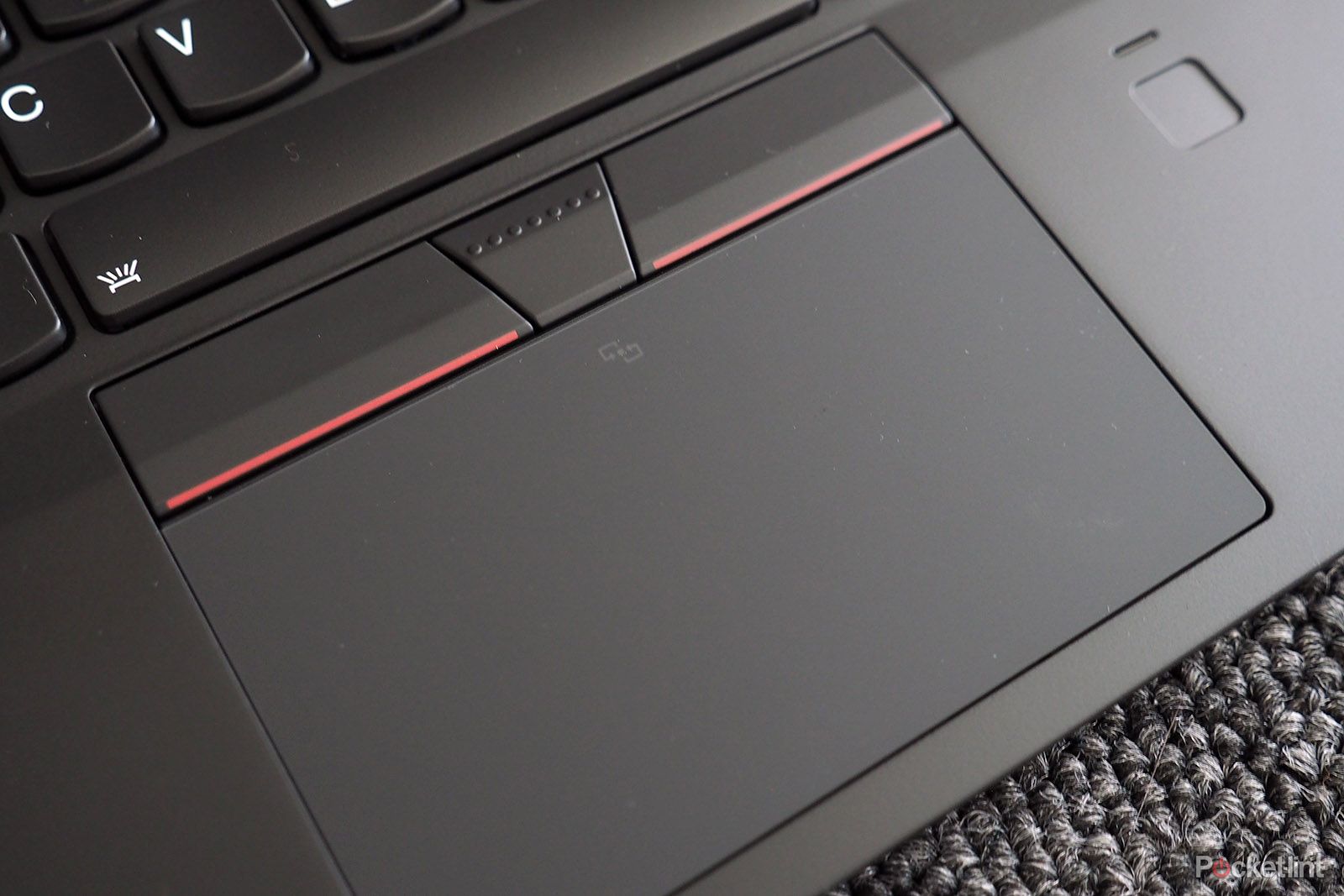 Lenovo ThinkPad X1 Carbon HDR review image 8