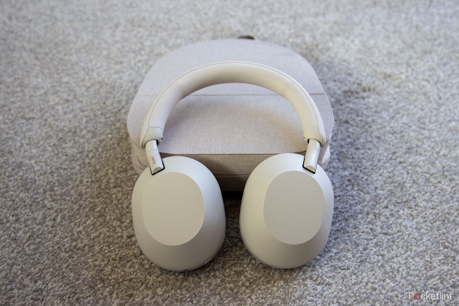 Best ANC headphones photo 19