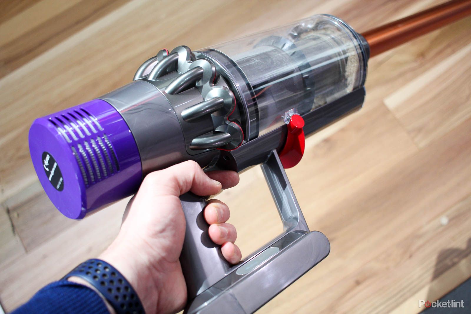 Dyson V10 initial review Wireless and fancy free image 12