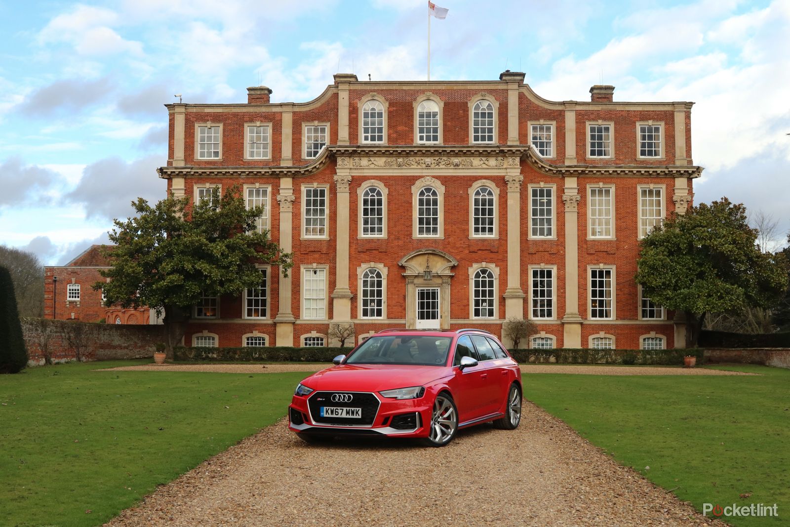 Audi Rs4 Review Lead image 1