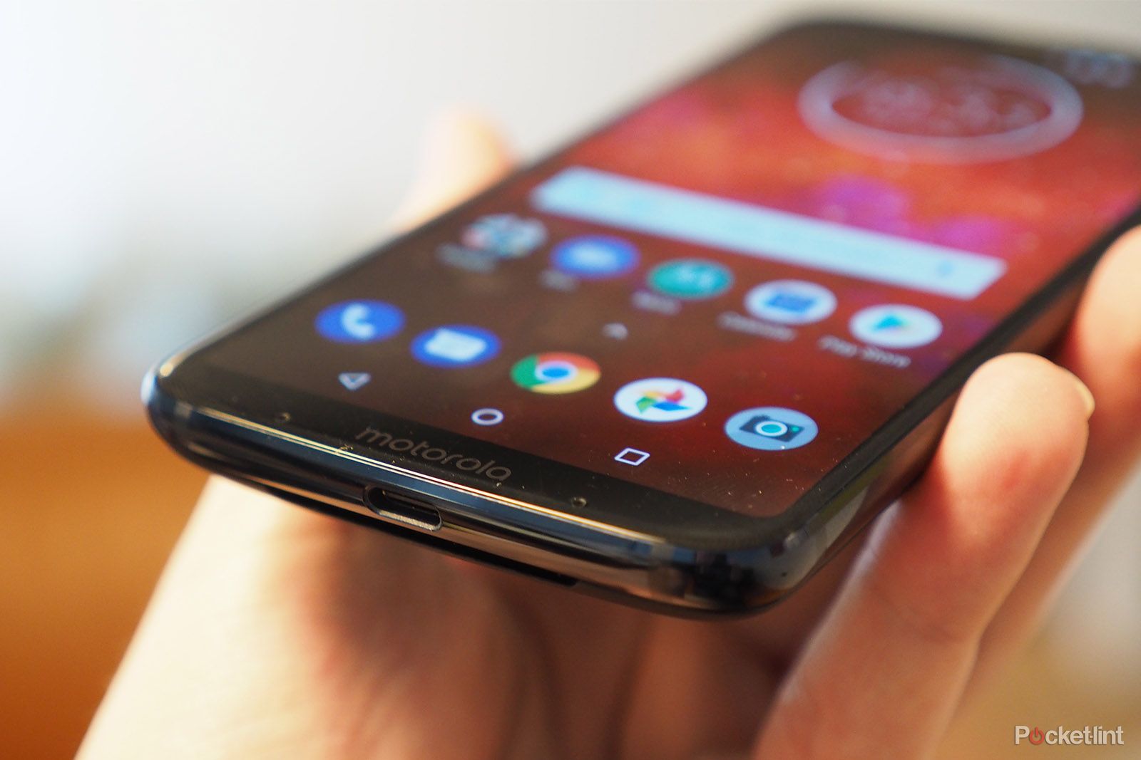 Moto Z3 Play review image 17