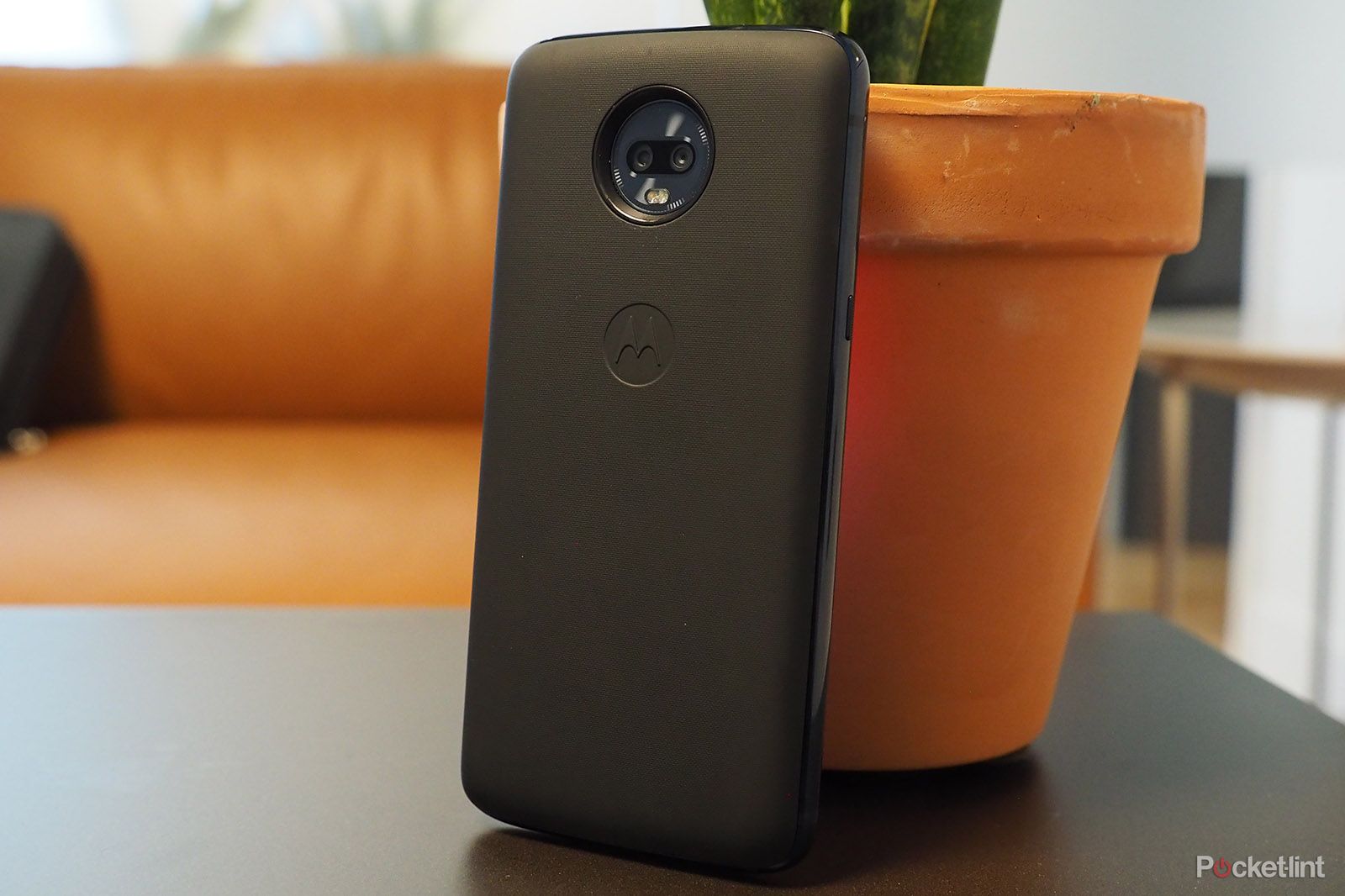 Moto Z3 Play review image 2