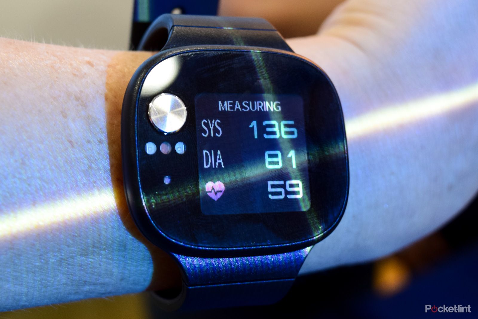 Asus VivoWatch BP initial review Read your blood pressure on the go image 1