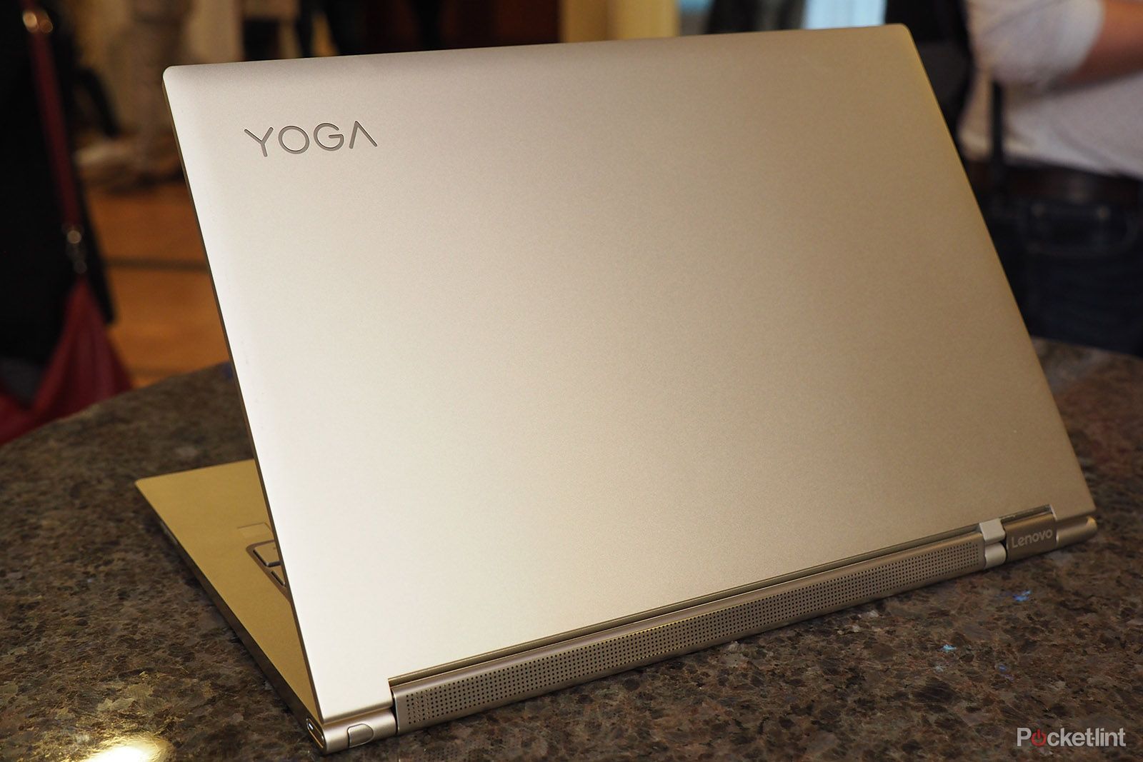 Lenovo Yoga C930 review image 4