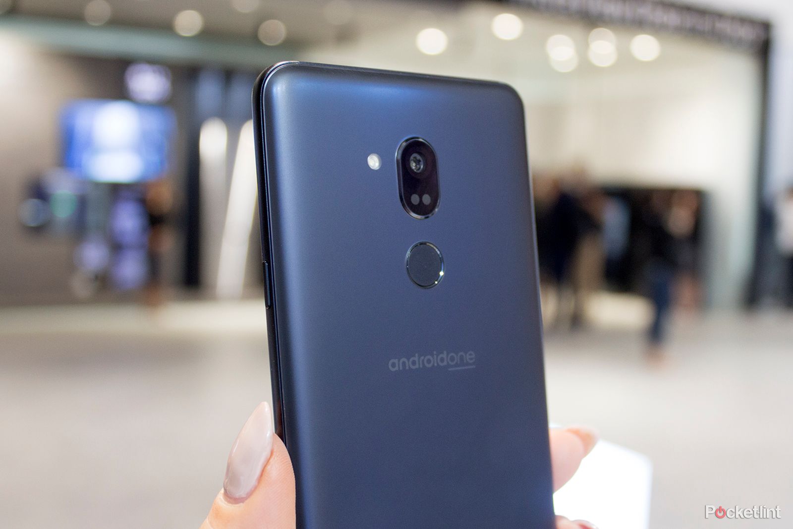 LG G7 One review image 3