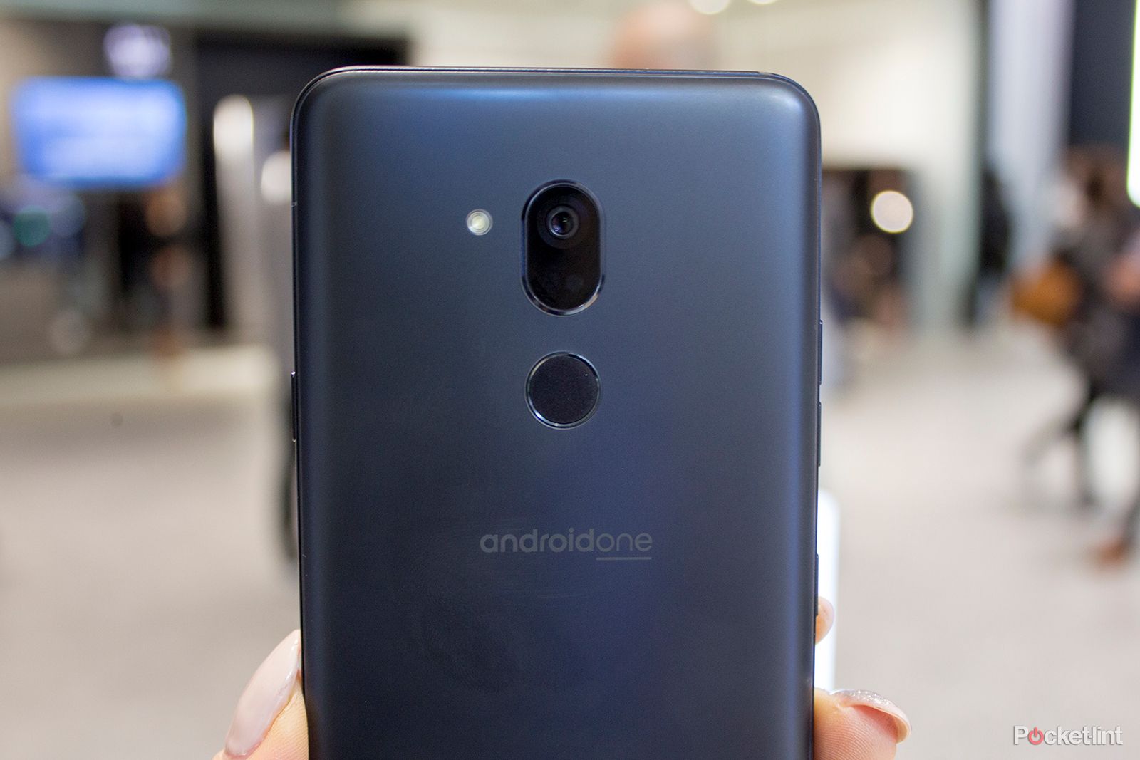 LG G7 One review image 7