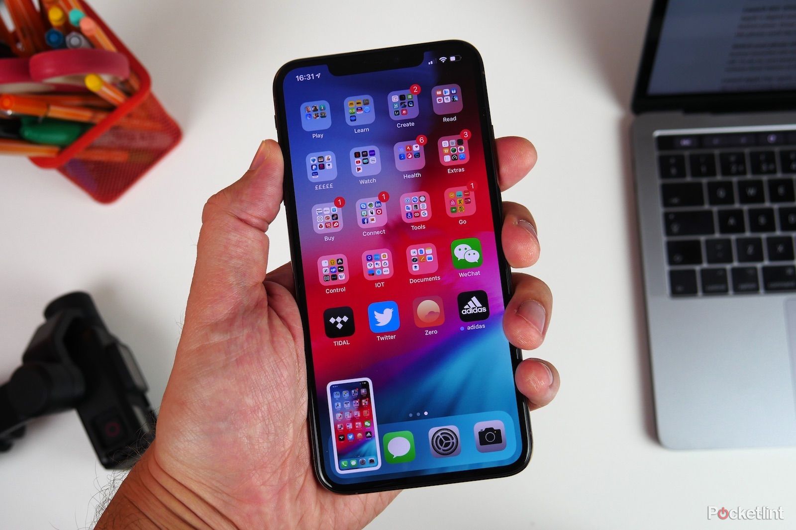 iPhone Xs and iPhone Xs Max bring the best and biggest displays to iPhone -  Apple (IE)