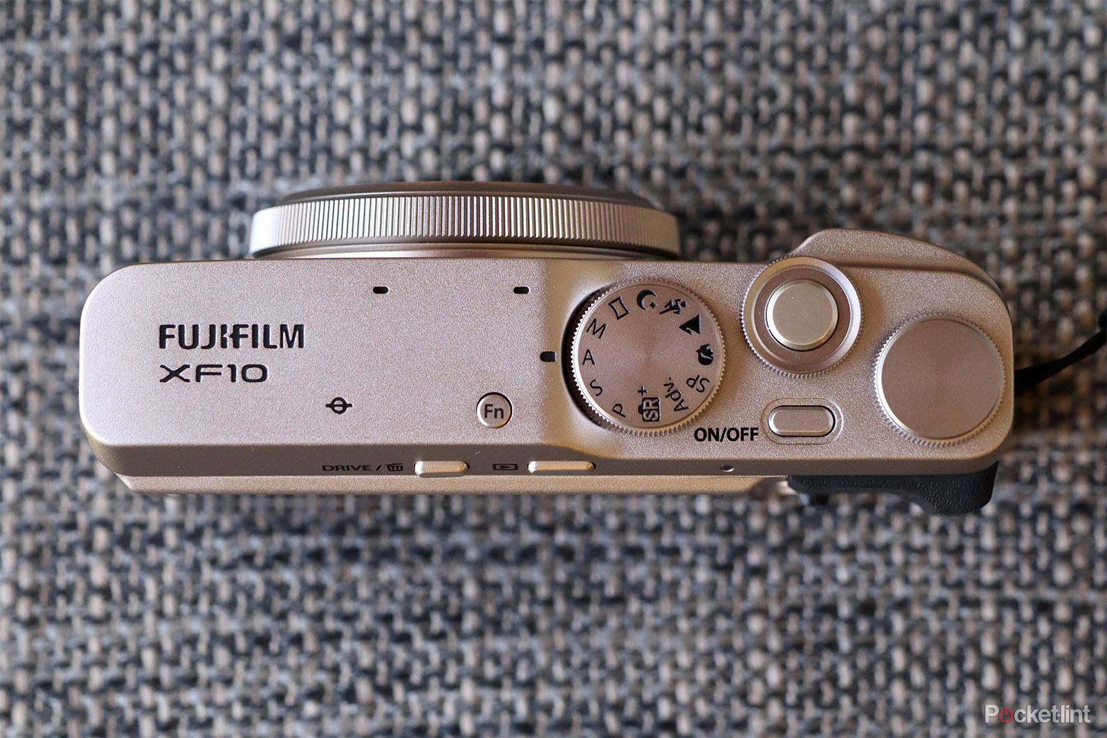 Fujifilm XF10 review image 3