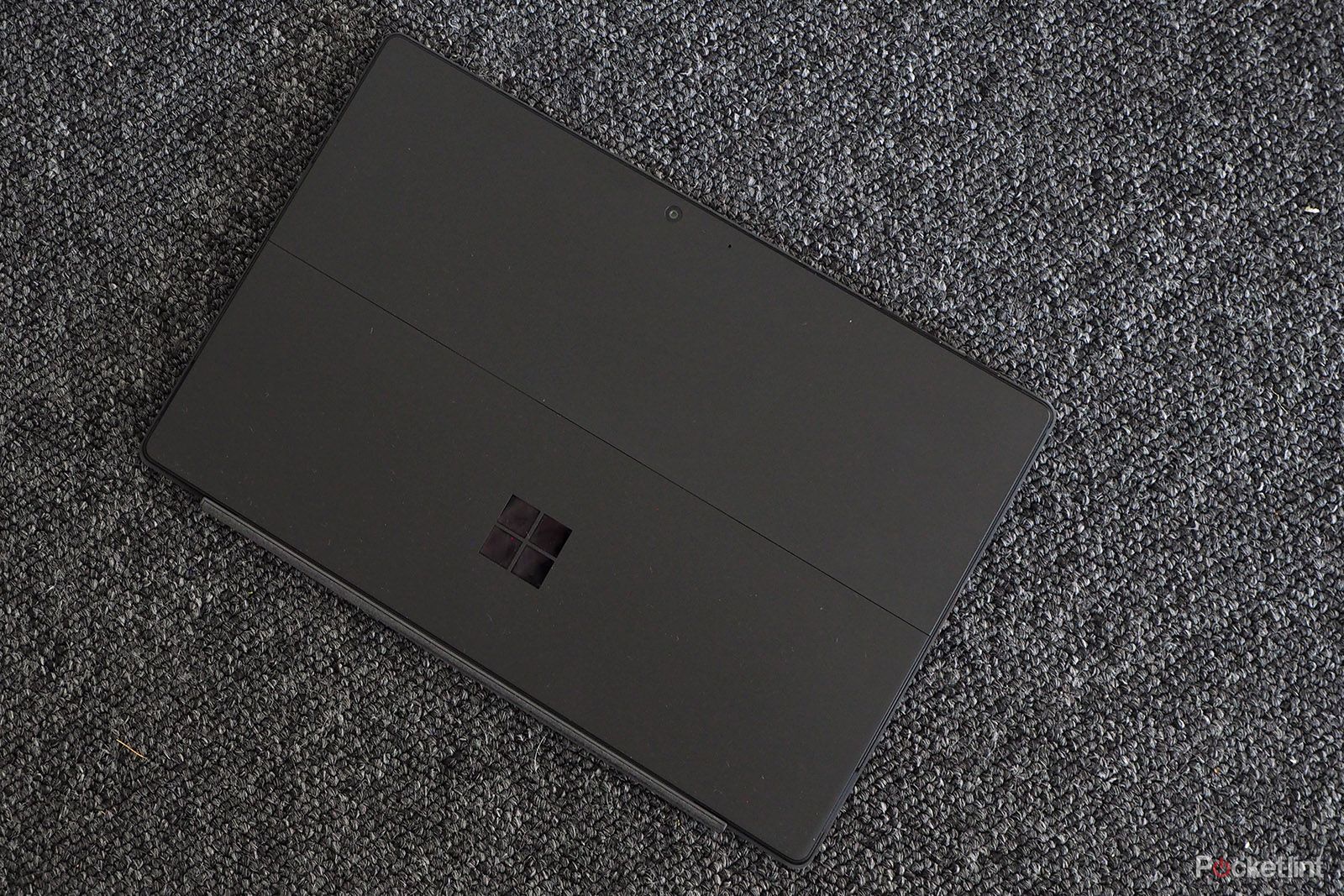 Microsoft is working on a redesigned Surface Pro new patent suggests image 1