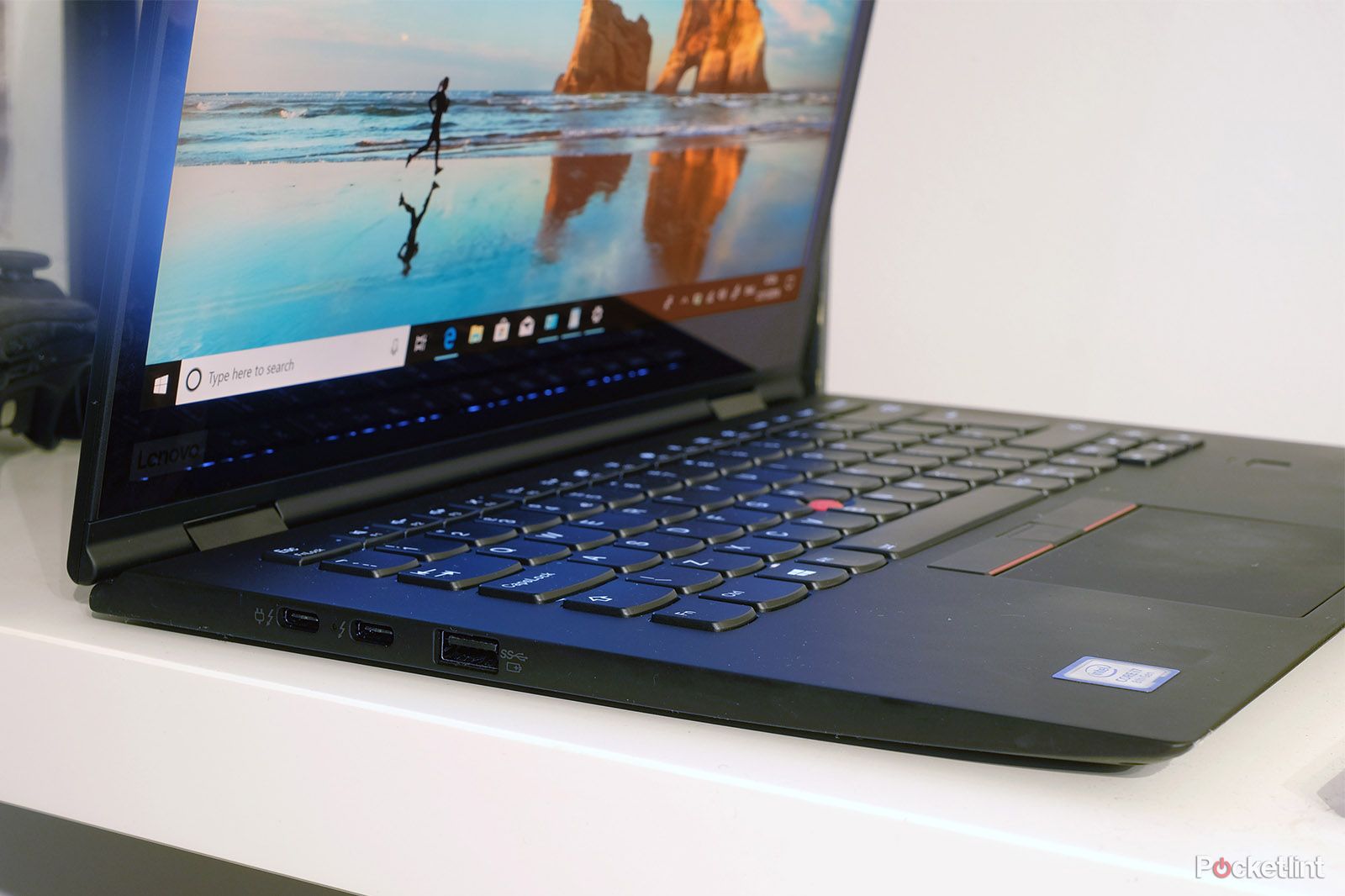 Lenovo ThinkPad X1 Yoga review image 9