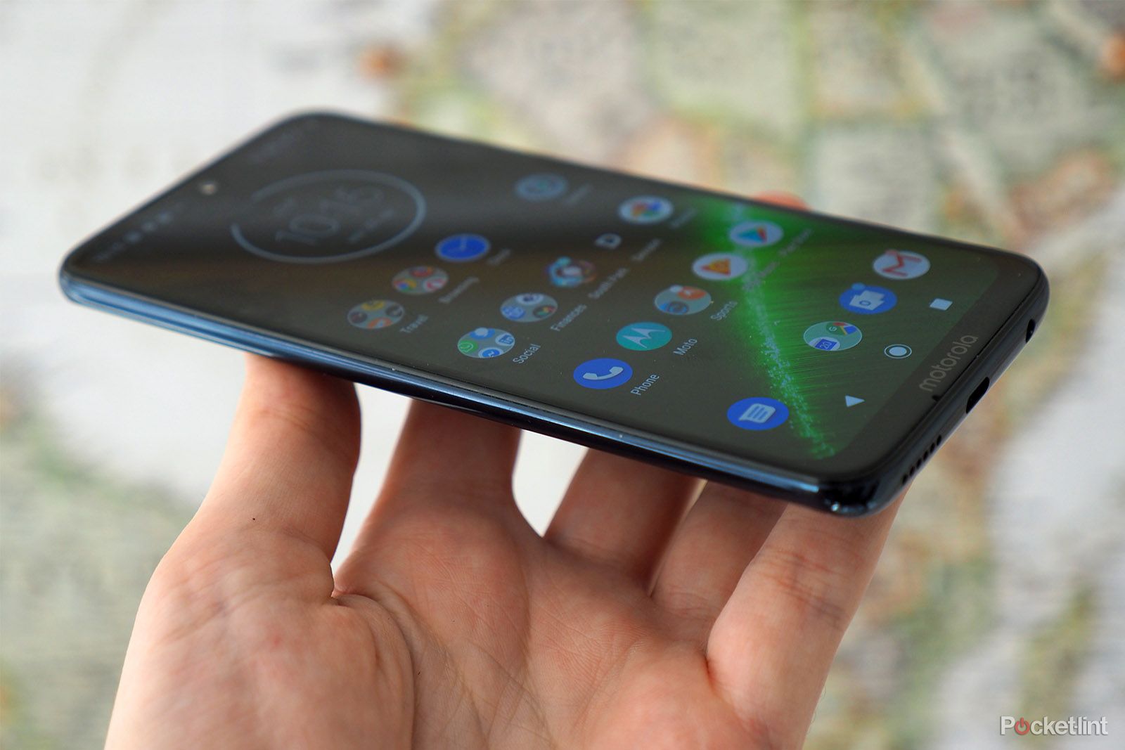 Motorola Moto G7 Plus review details image 6