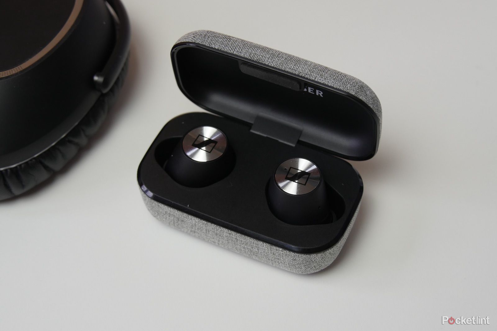 Sennheiser MOMENTUM - Auriculares verdaderamente inalámbricos Bluetooth con  control táctil